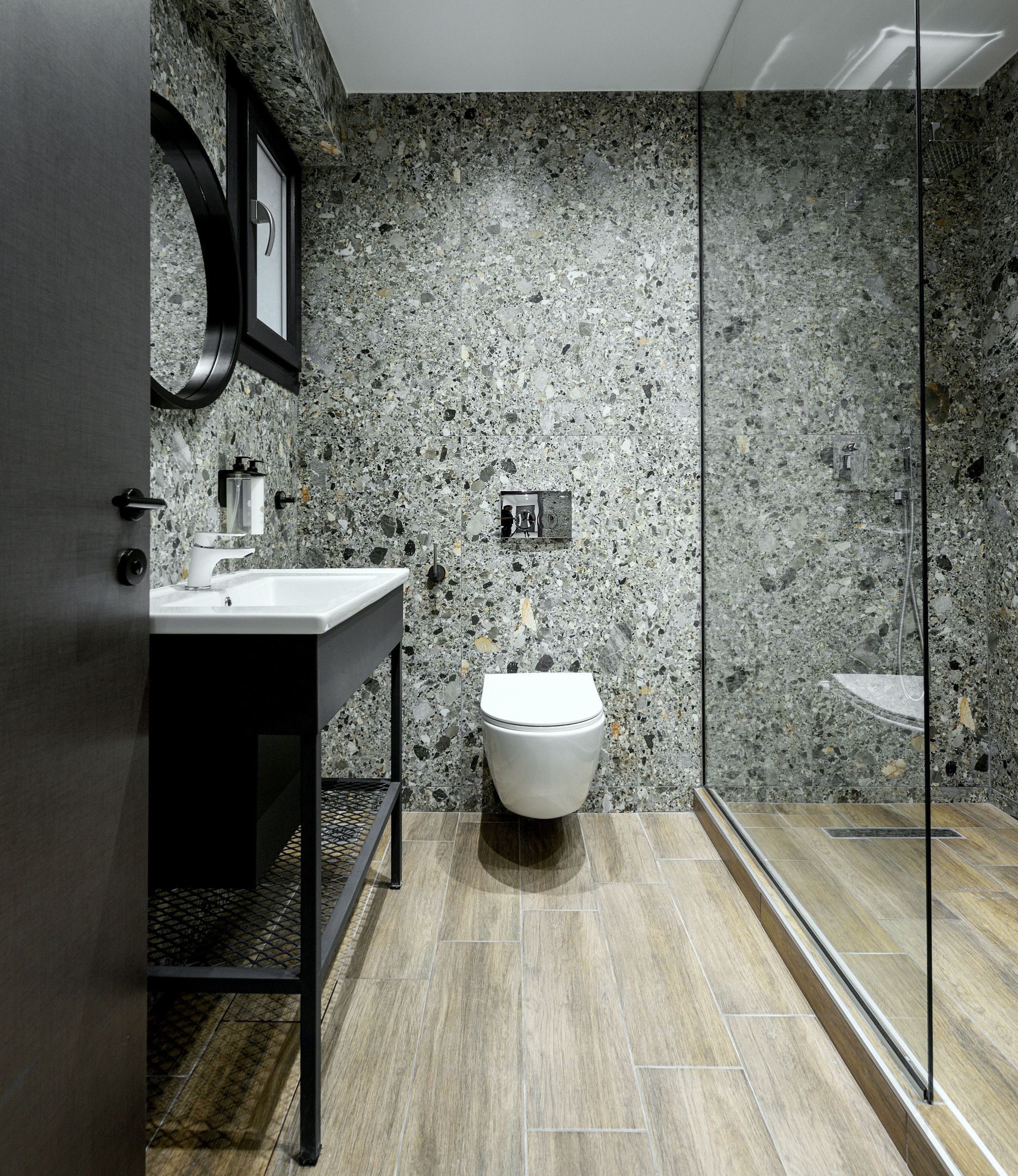 Superior Triple Room White Tower View