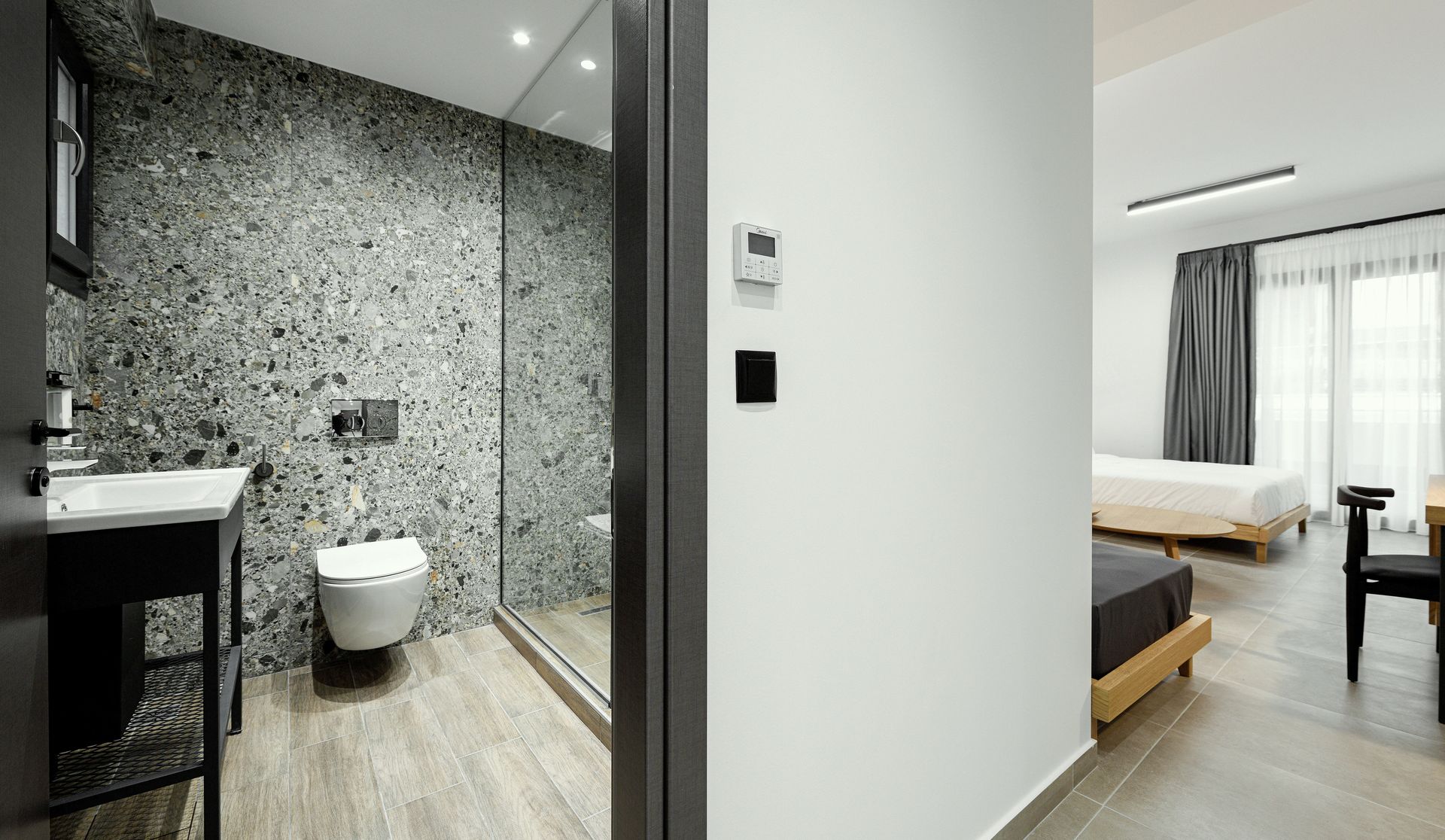 Superior Triple Room White Tower View