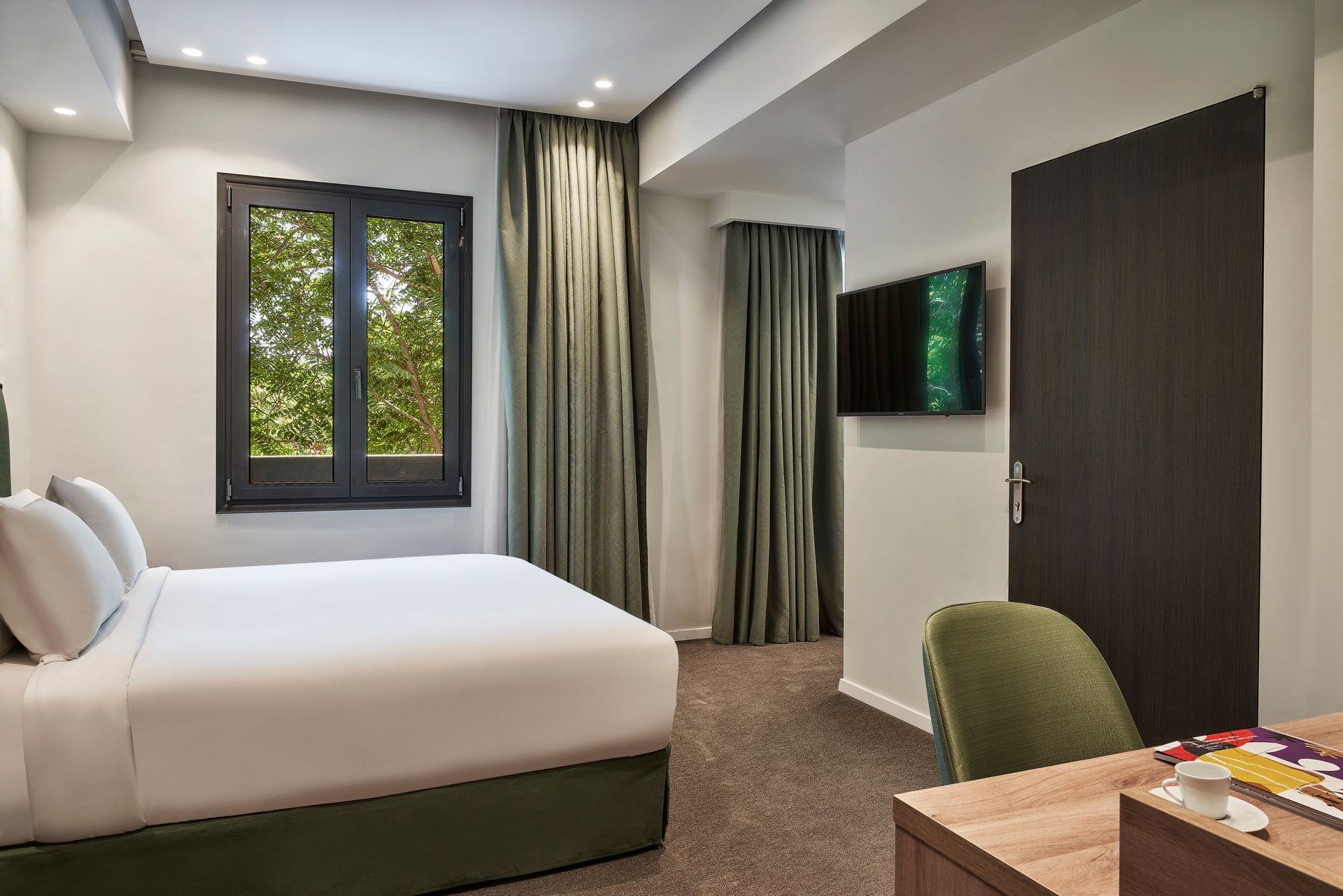 Economy Room