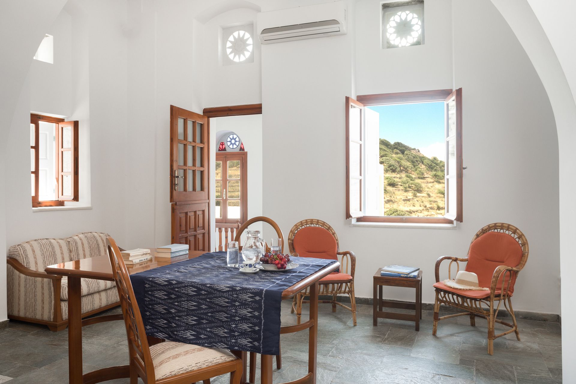 Villa Agapi with Mountain View