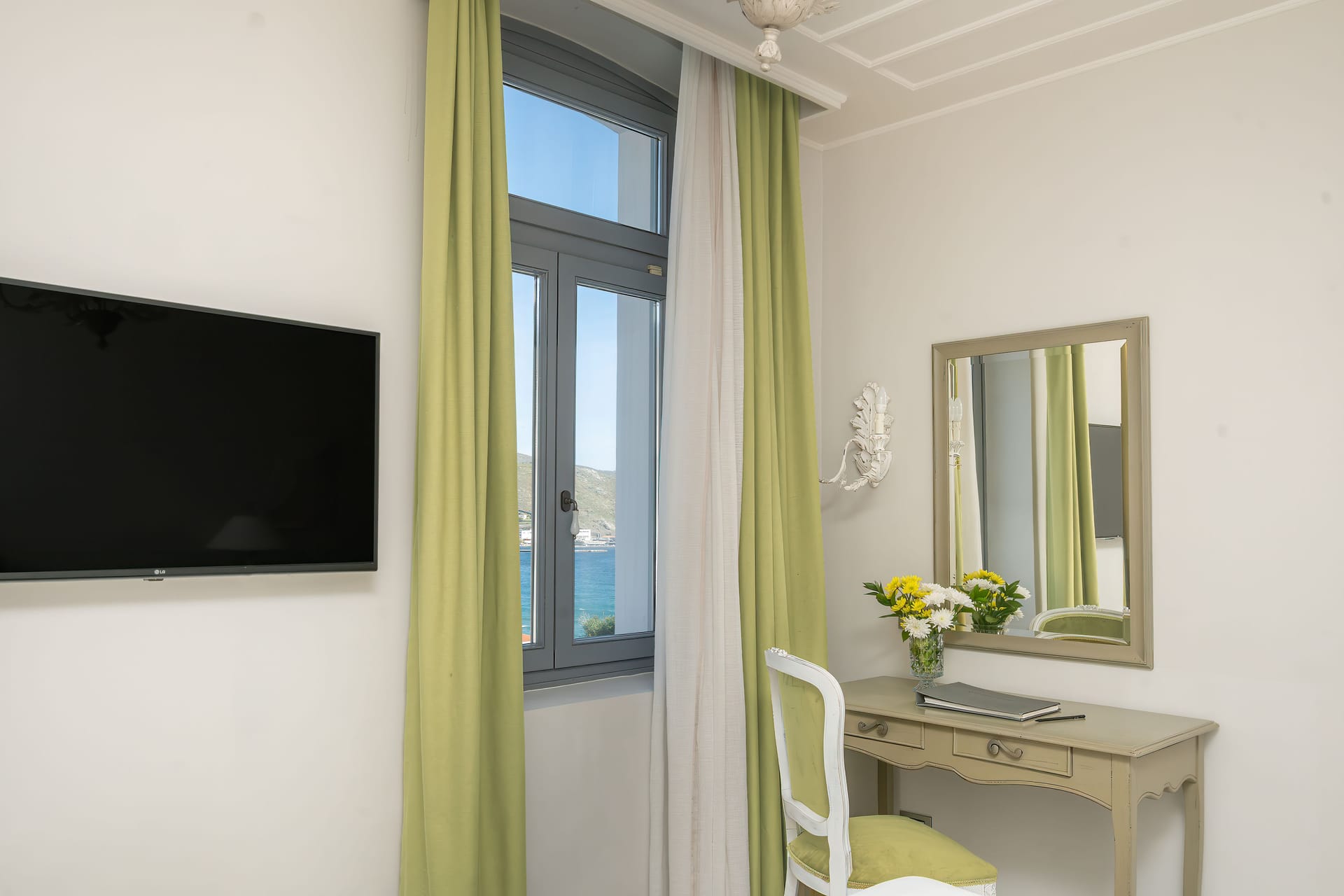 Deluxe Sea View Room
