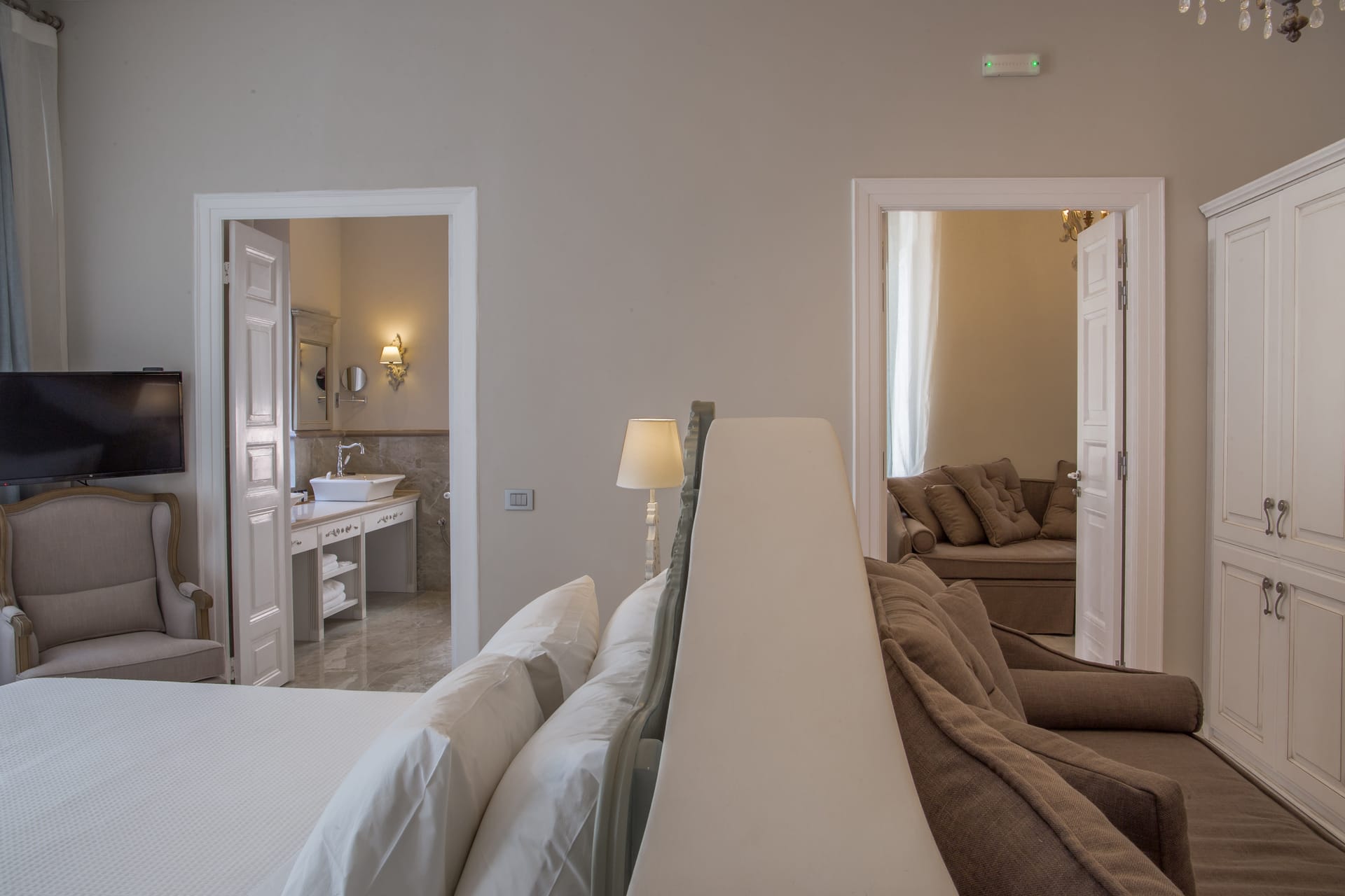Family 2 room Suite