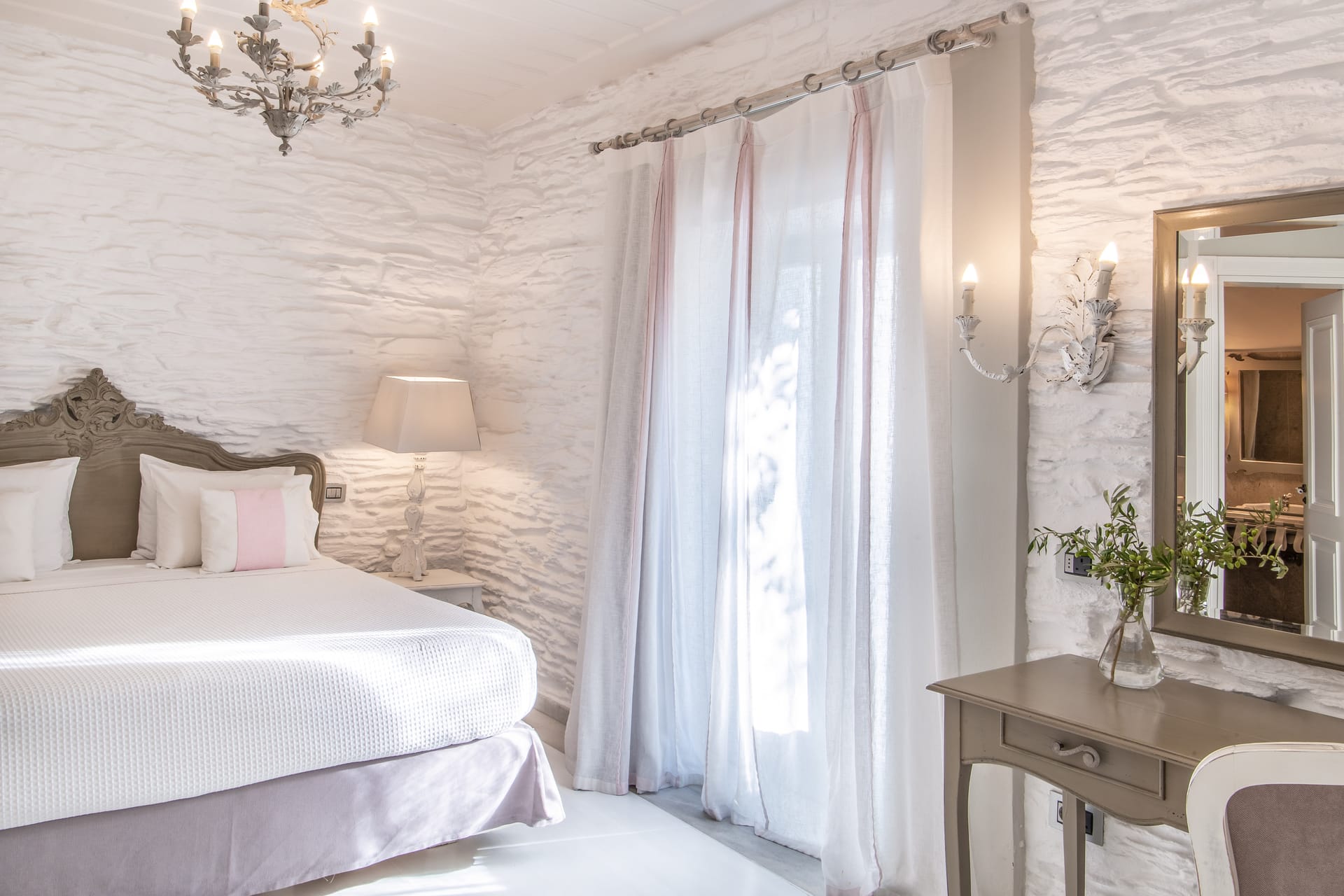 2 Room Suite with Private Pool