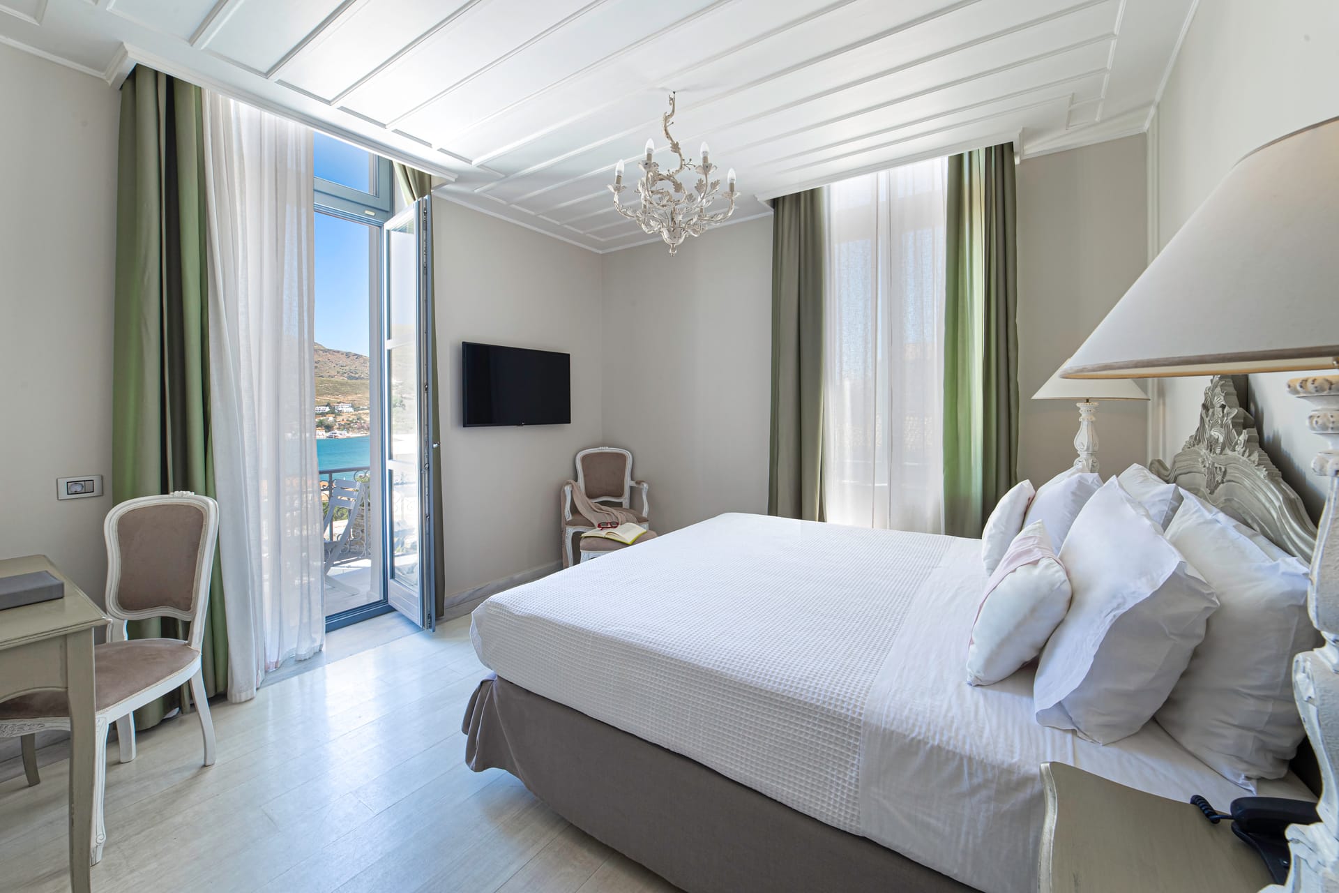 2 Bedroom Sea View Suite