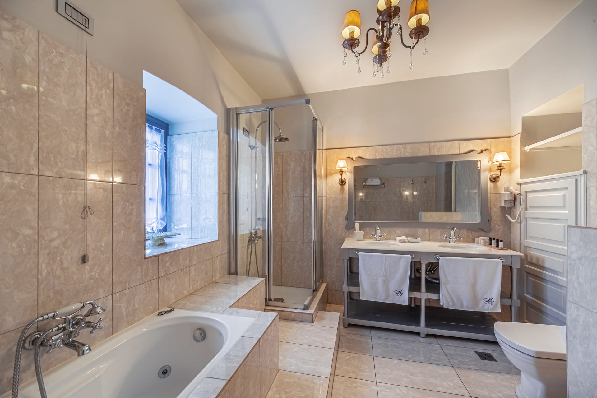 Captain’s Sea View Home with Private Pool