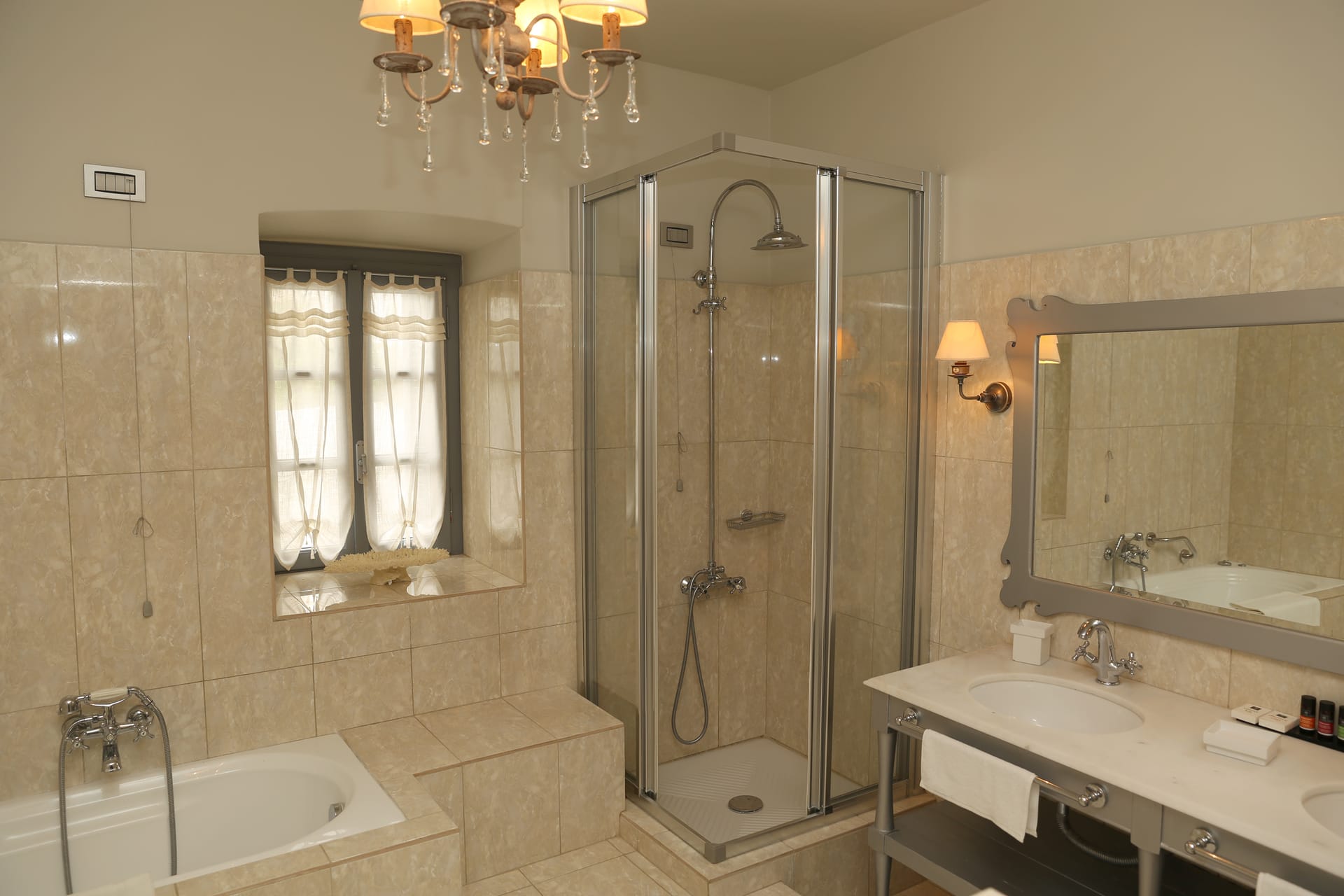 Captain’s Sea View Home with Private Pool