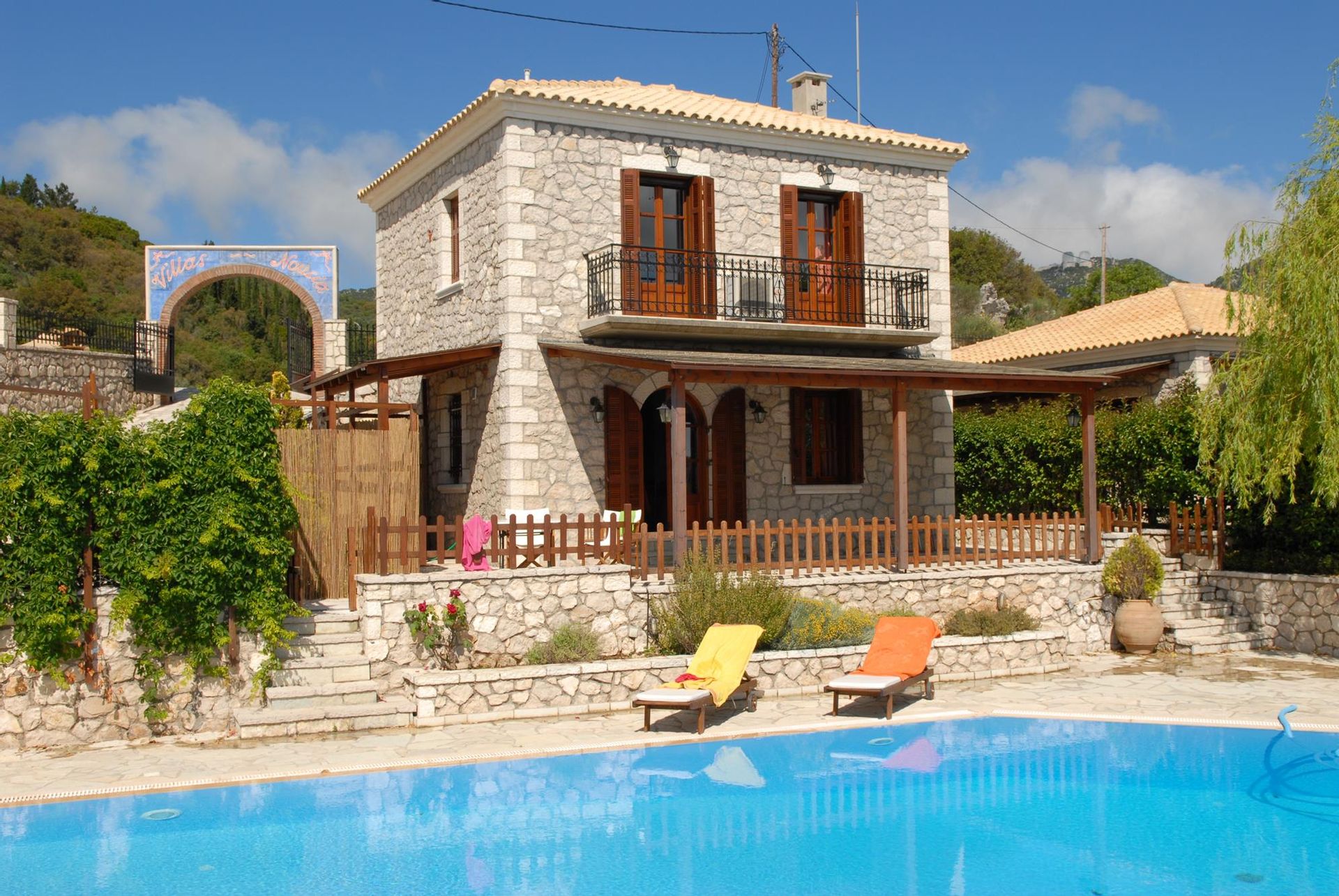 Executive Villa Madouri