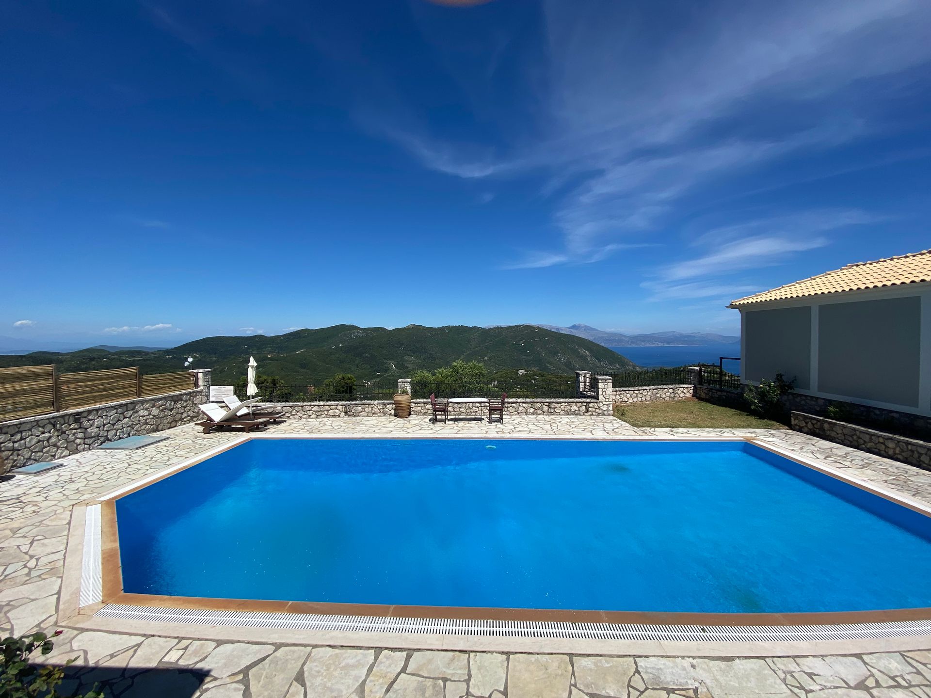 Executive Villa Madouri