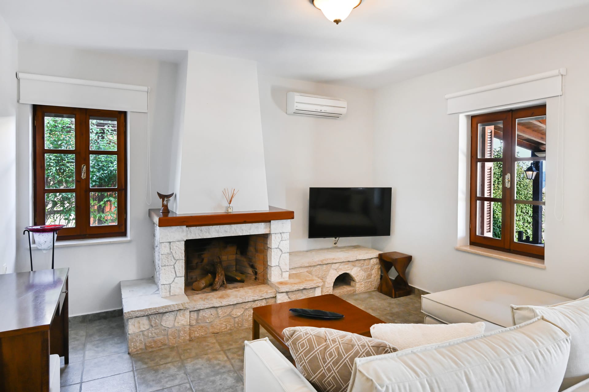 Executive Villa Madouri