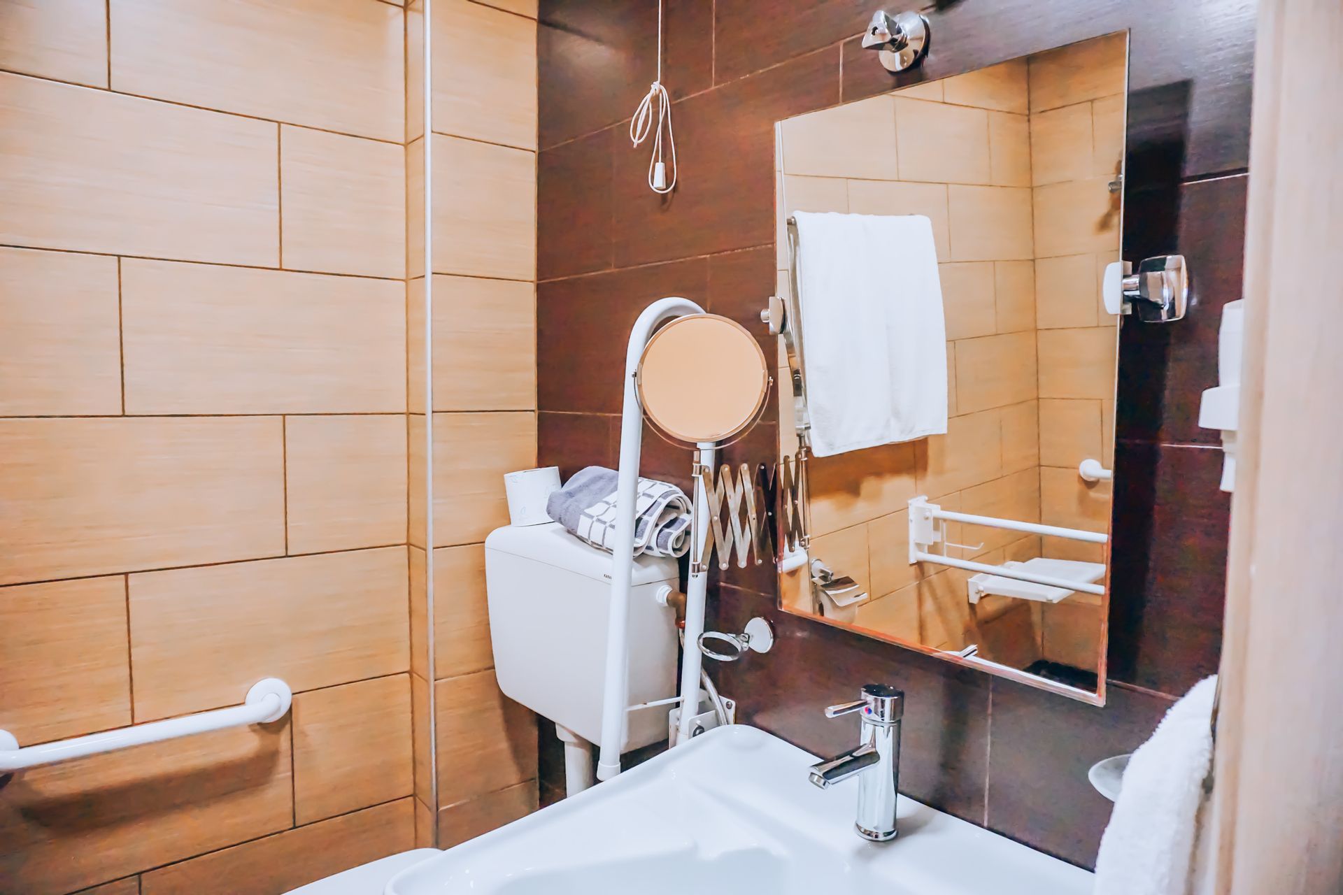 Double or Twin Room | Disability Access