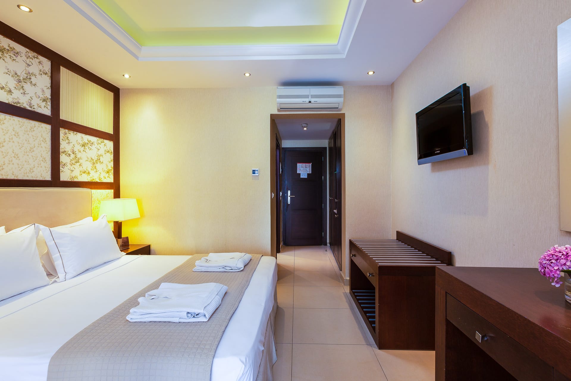 Superior Room with Outdoor Jetted Tub