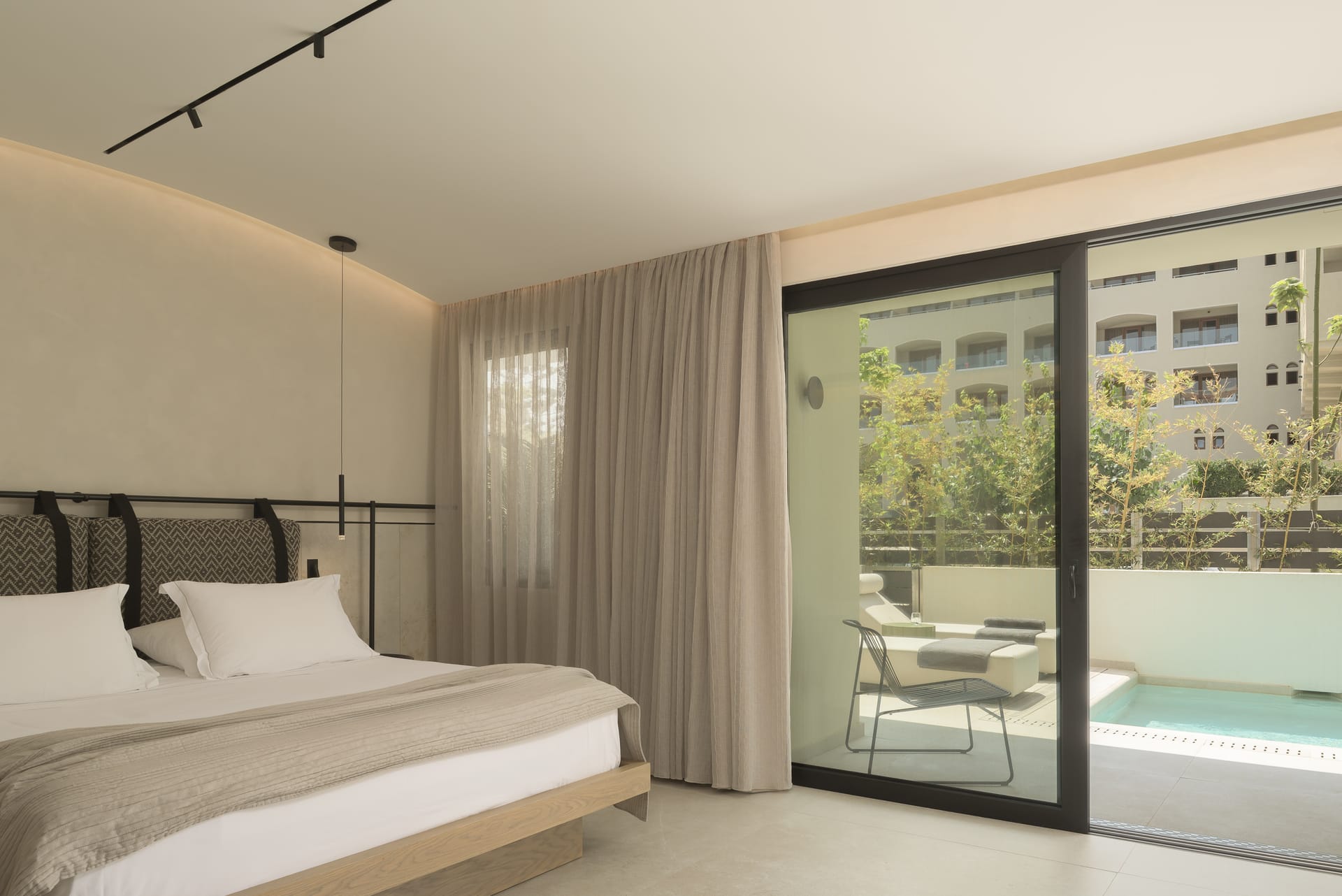 Swim up Suite with Private Heated Pool