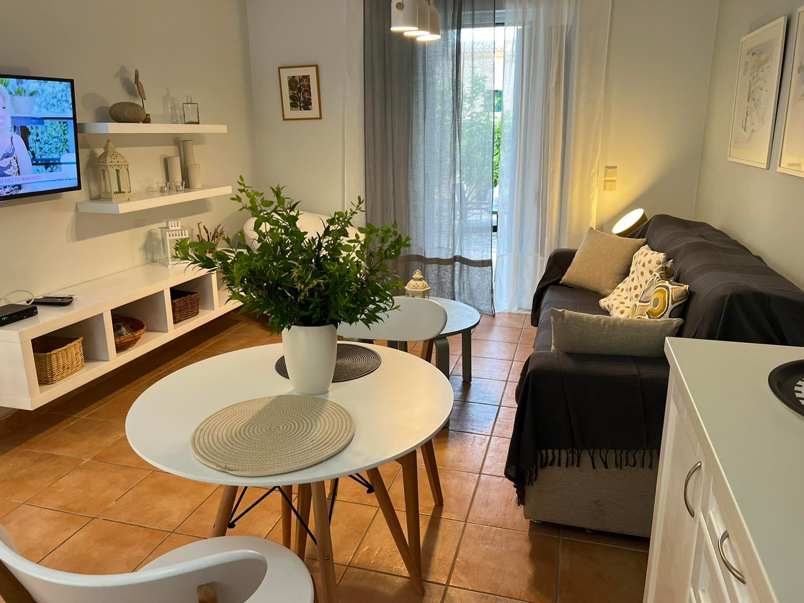 One Bedroom Apartment