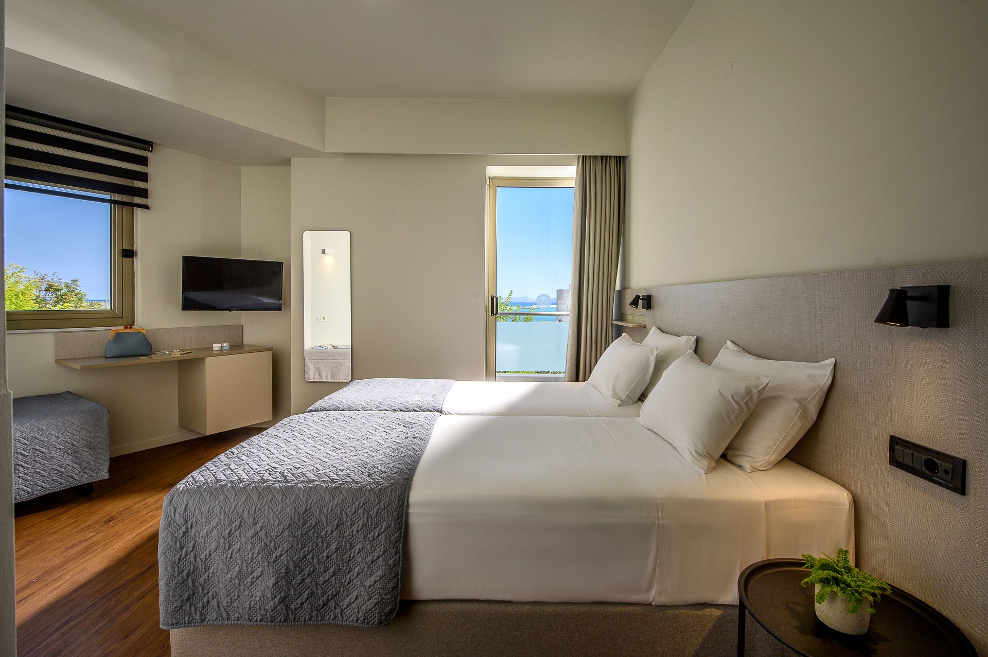 Triple Room Sea View