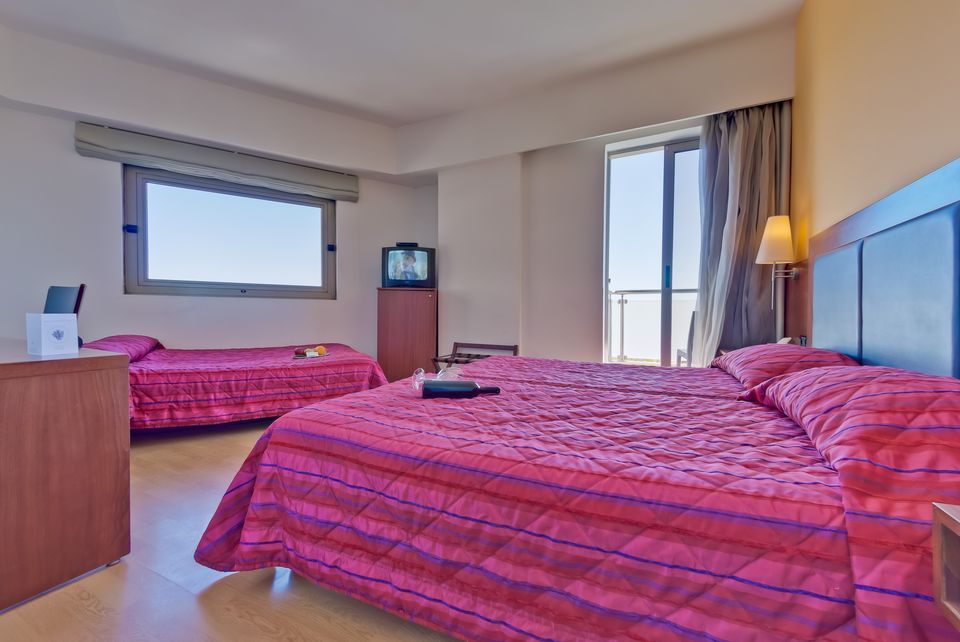 Family Room Sea View (max 4 pax)