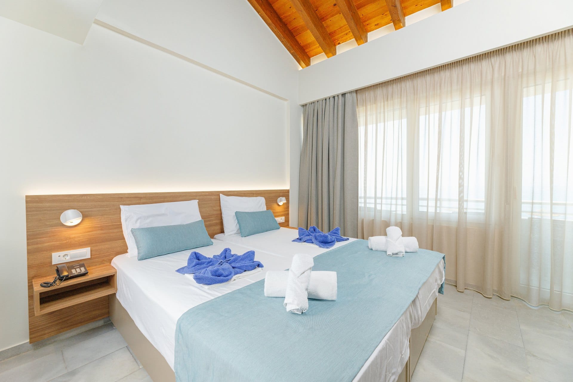 Maisonette Beach Front