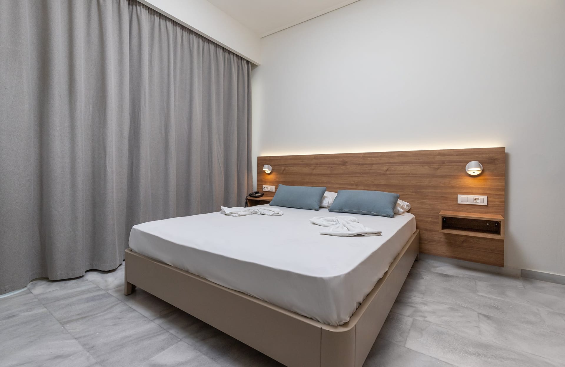 2 Bedroom Apartment Sea View