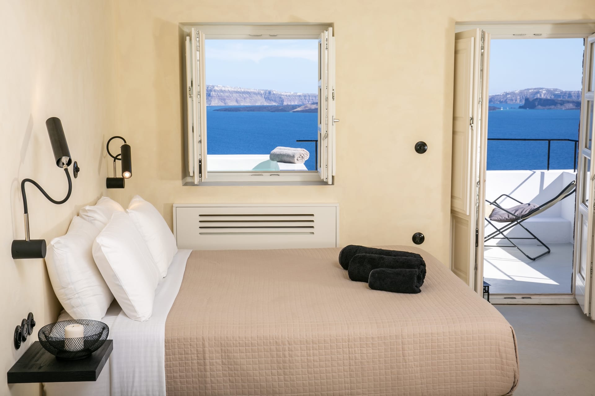 Platis Deluxe Room with Outdoor Hot Tub