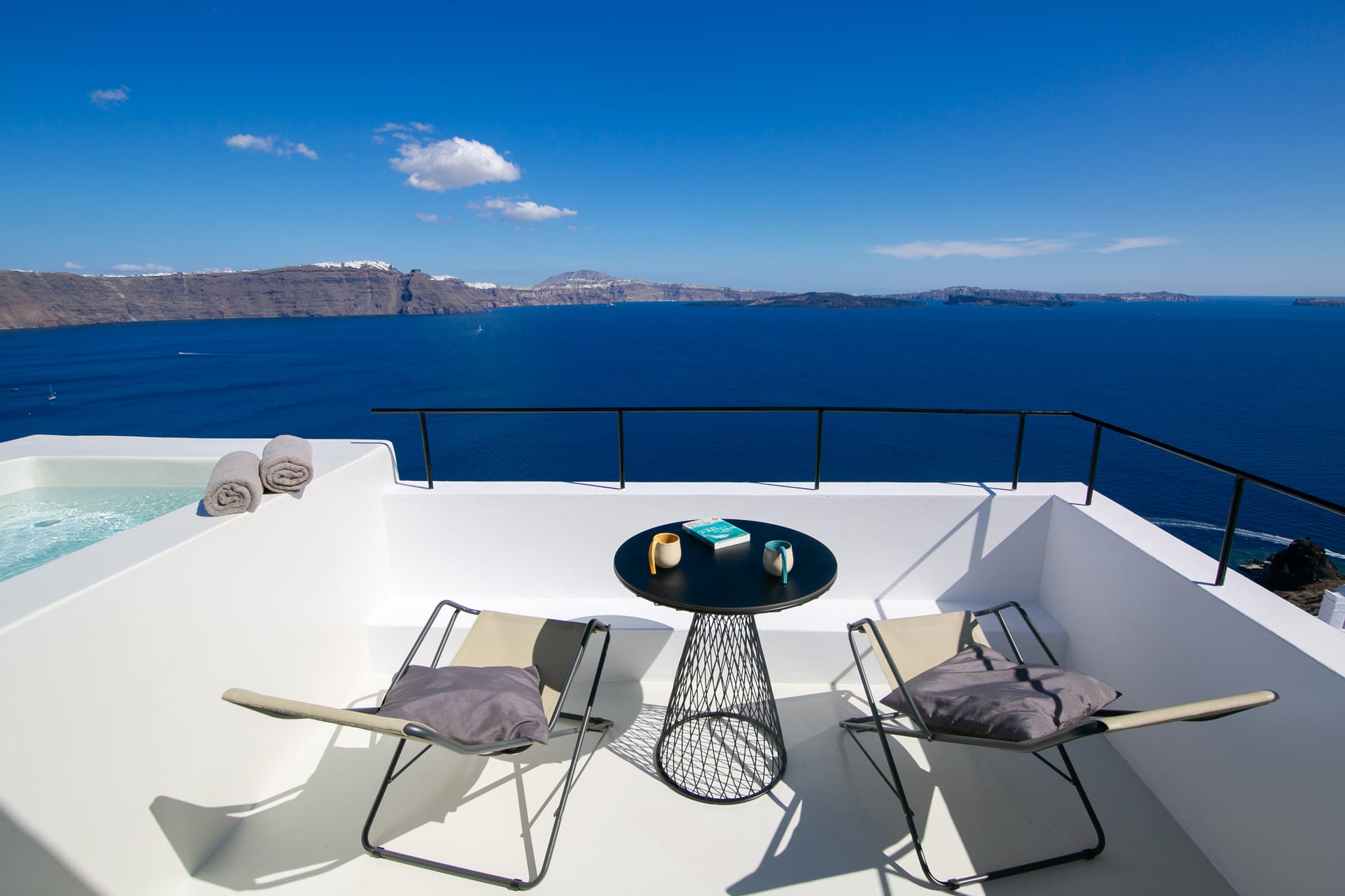 Platis Deluxe Room with Outdoor Hot Tub