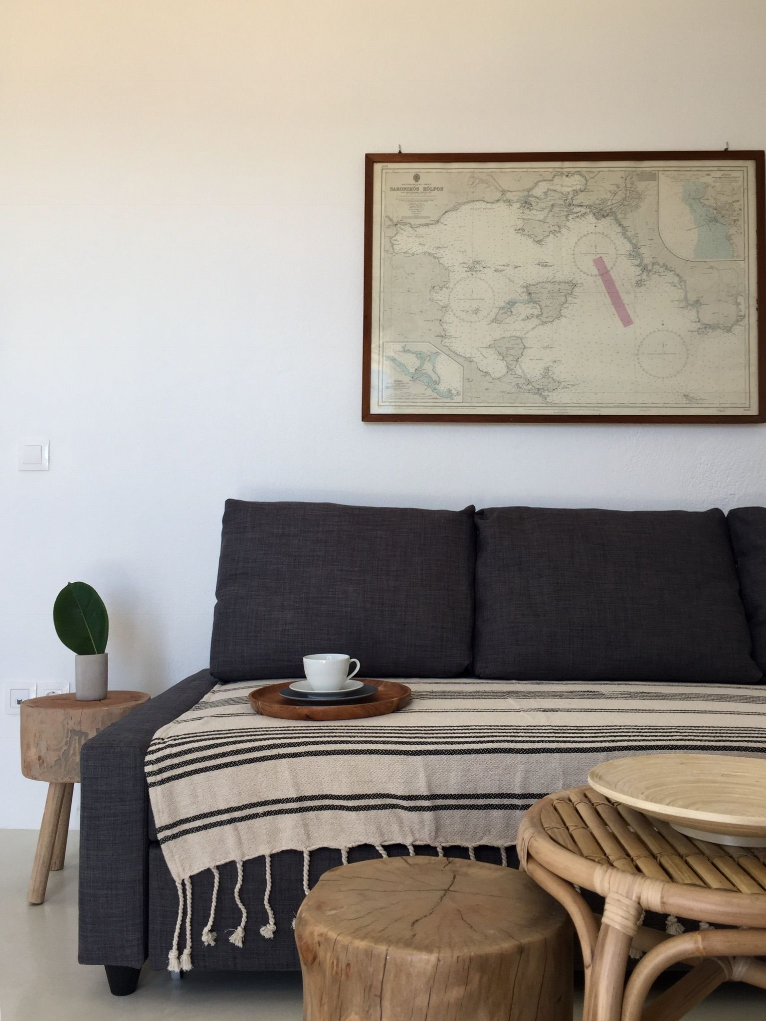 Island White - Sunset apartment