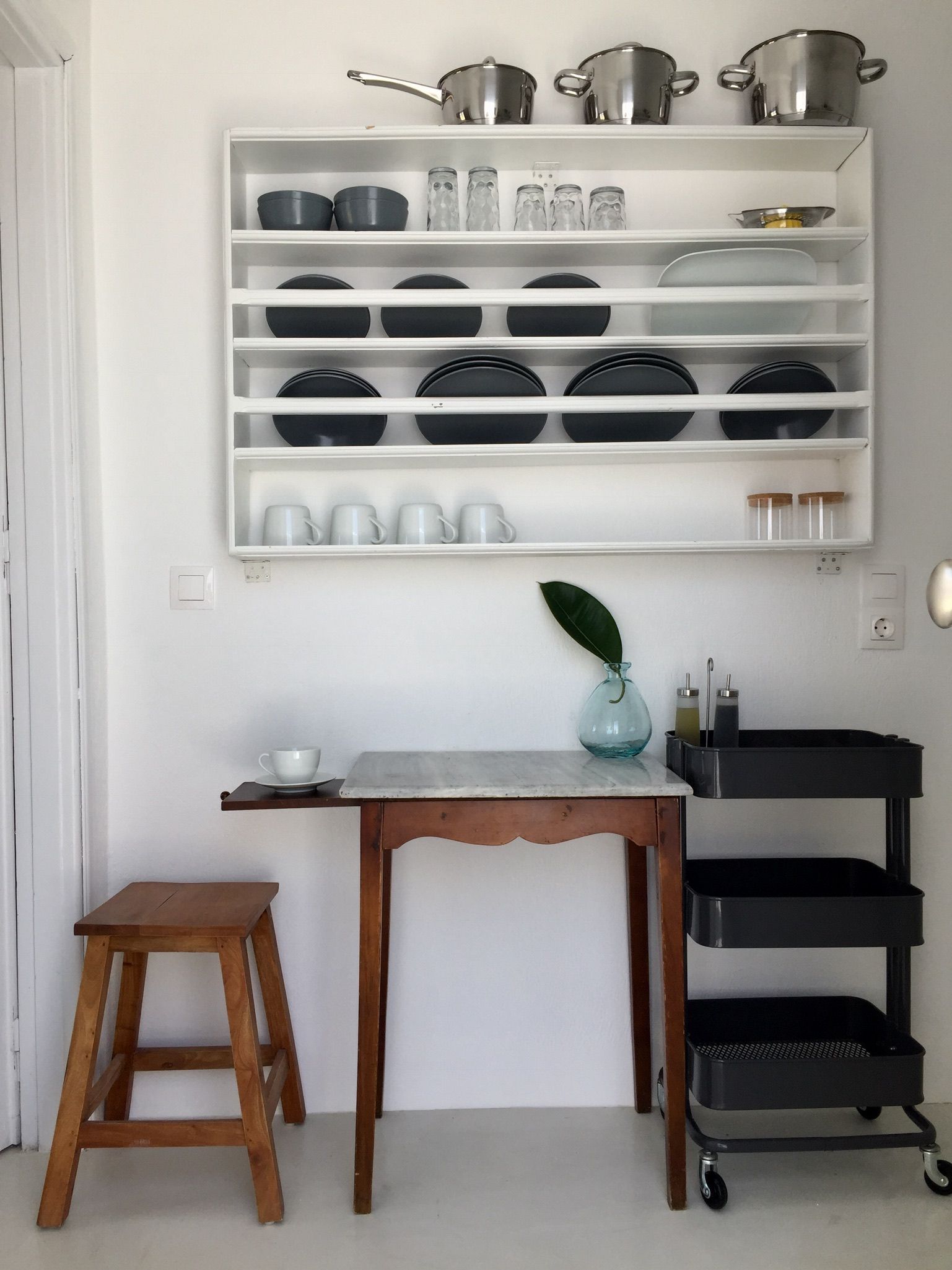 Island White - Sunset apartment