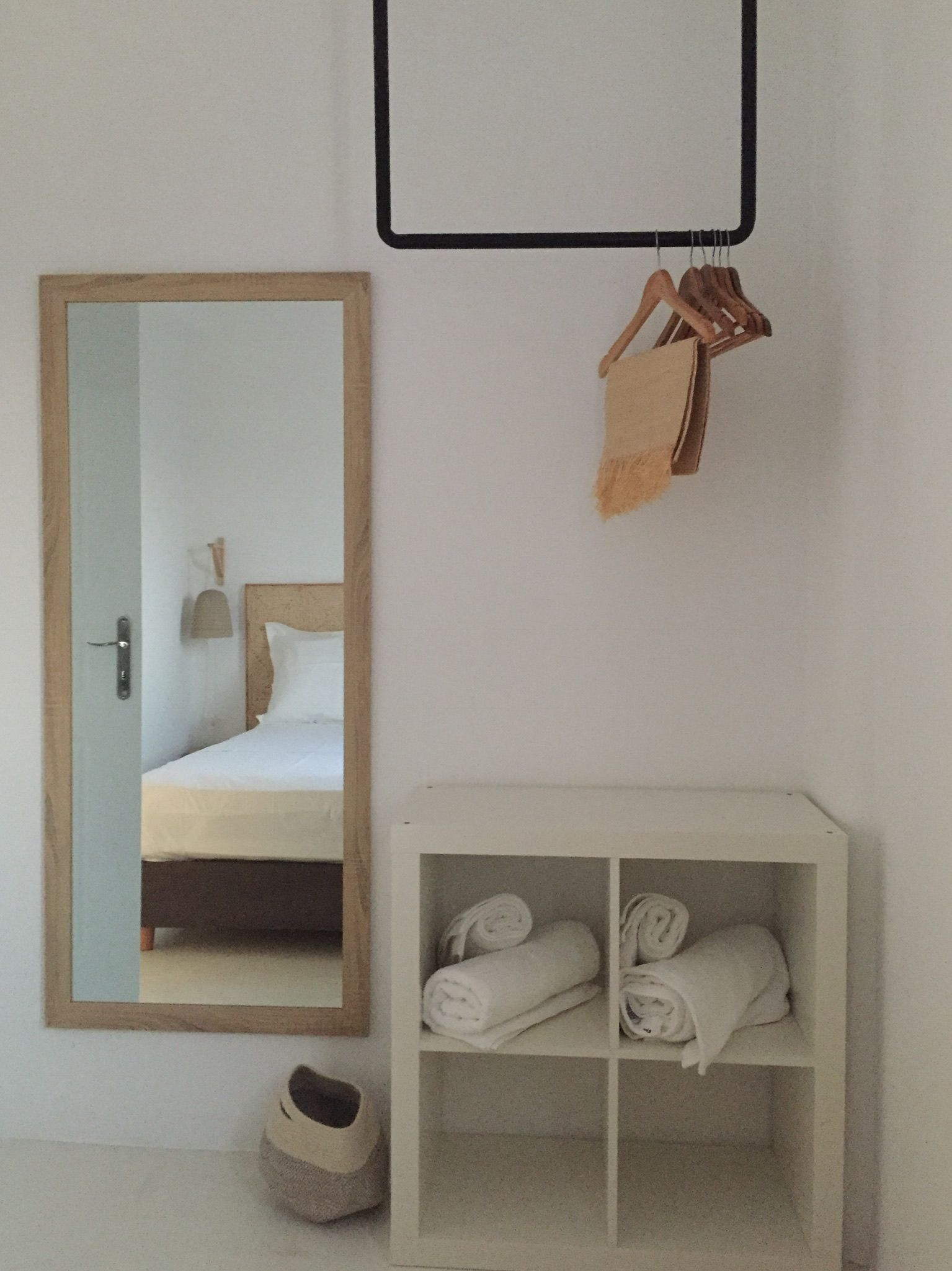 Island White - Spice apartment