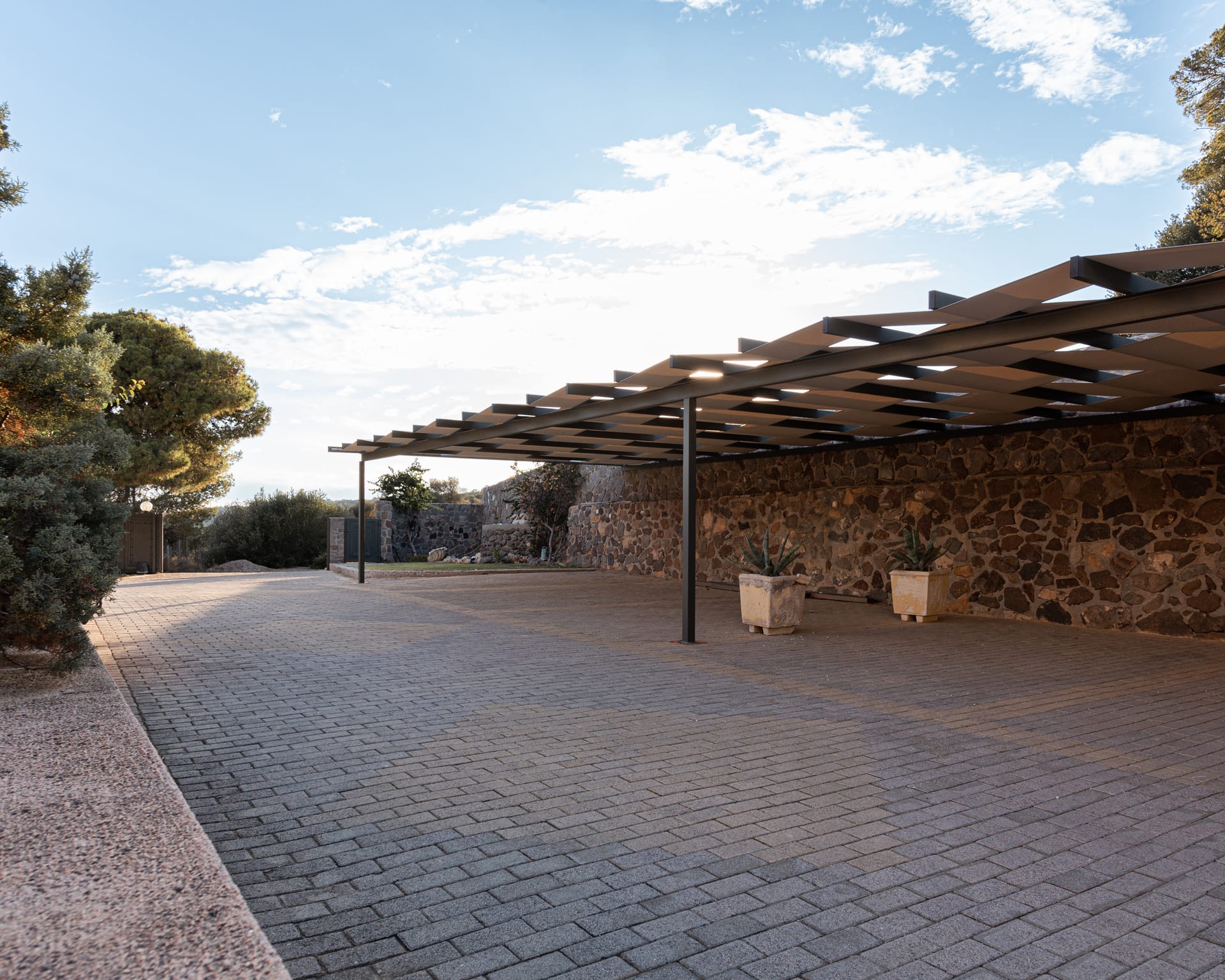 Aphaias Residence One