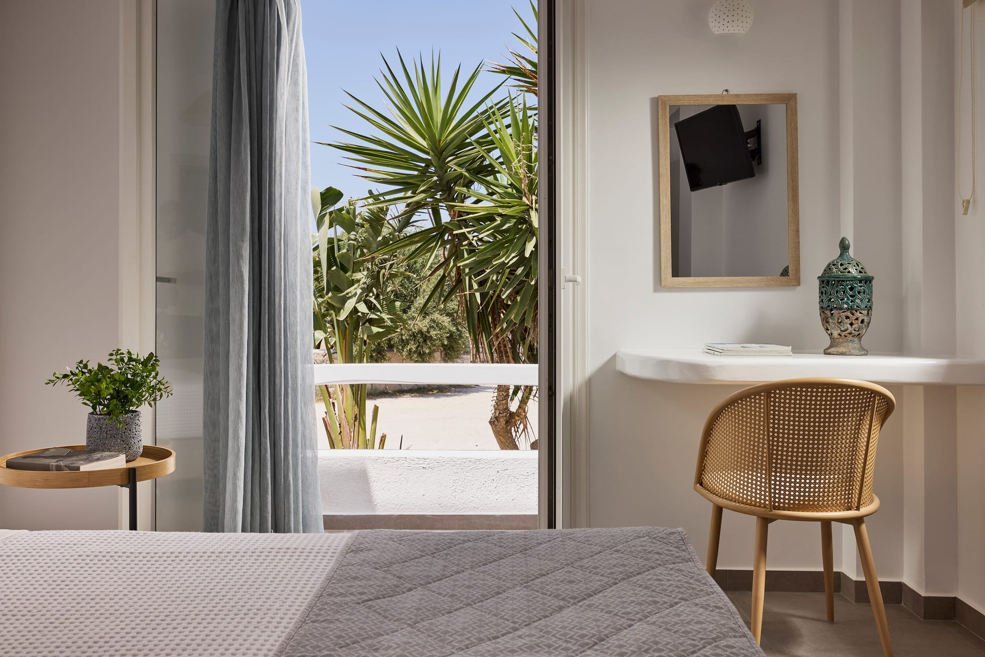 One Bedroom Apartment with Balcony & Sea View