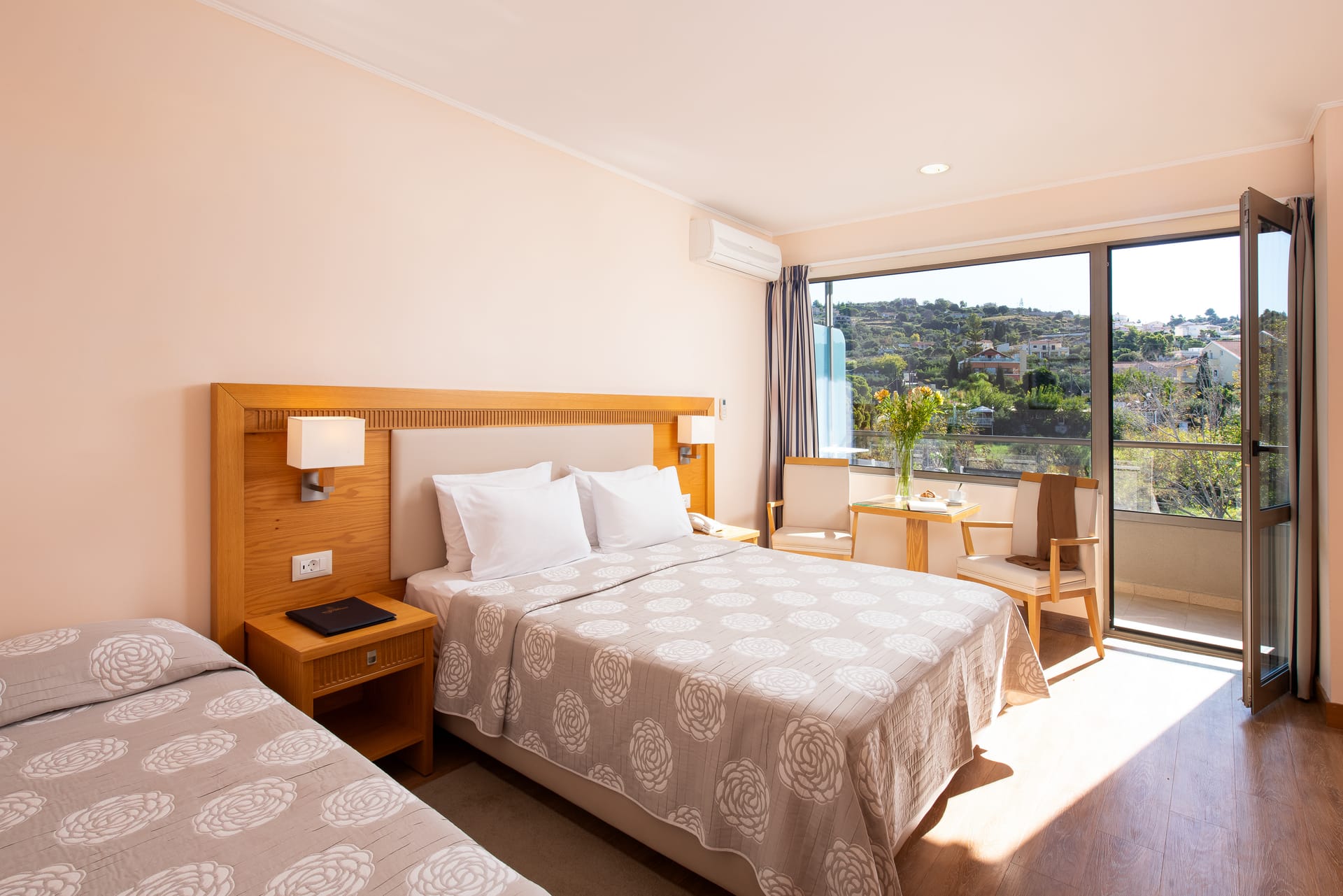 Triple Room with Land View