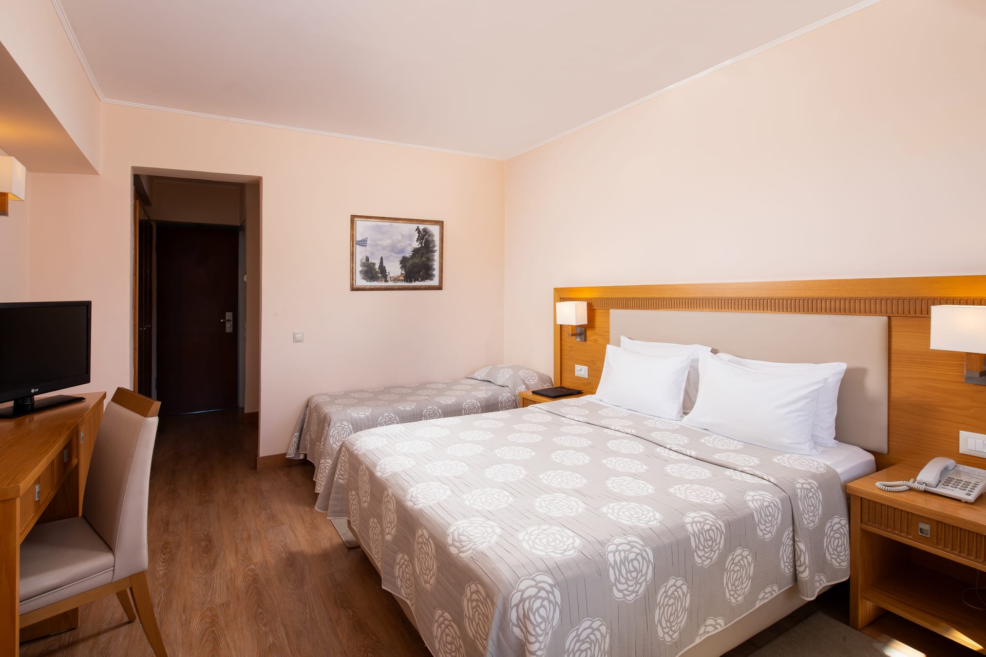 Triple Room with Land View