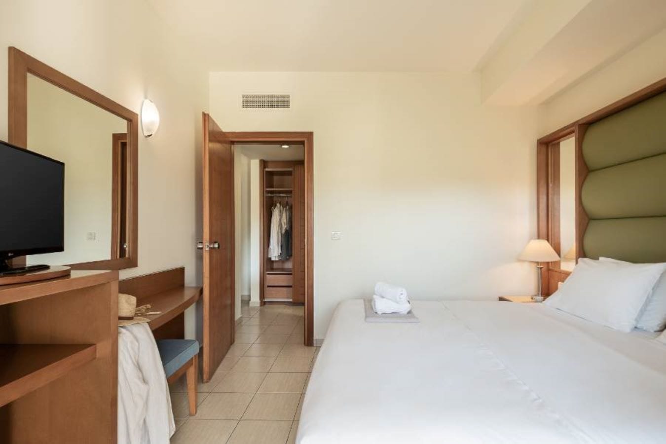 Inland View Suite
