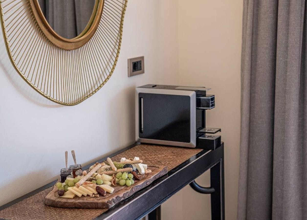 Honeymoon Suite with Outdoor Hot Tub