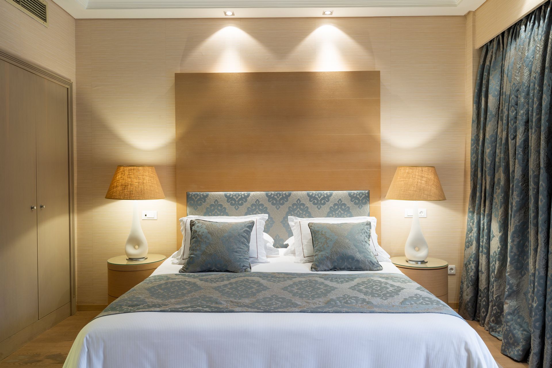 Executive Park Suite