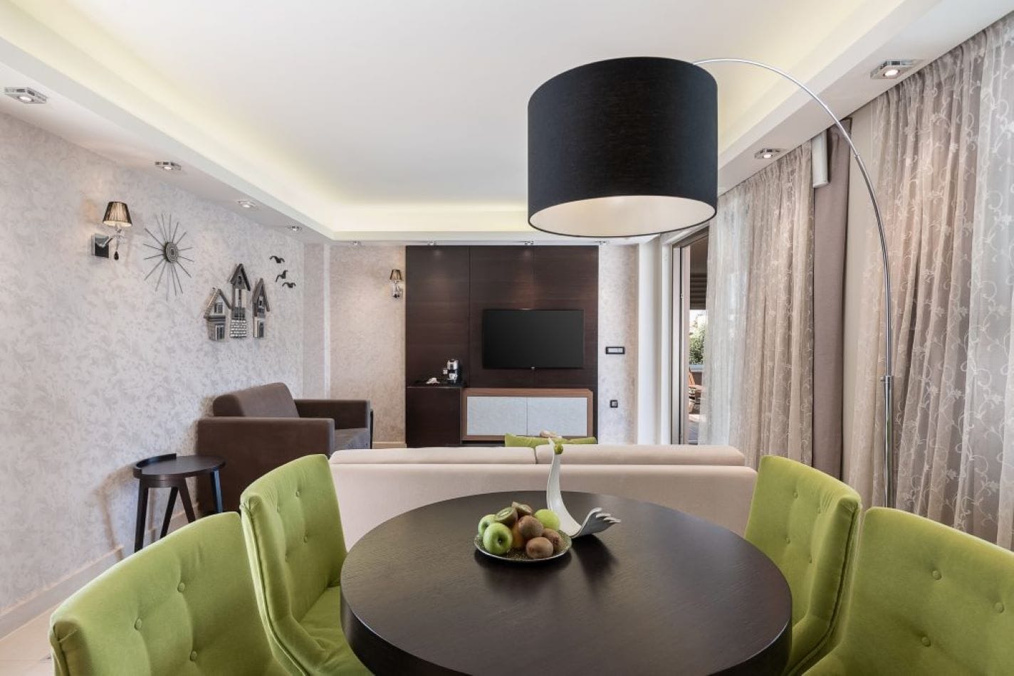 Luxury Executive Suite with Private Pool Inland View