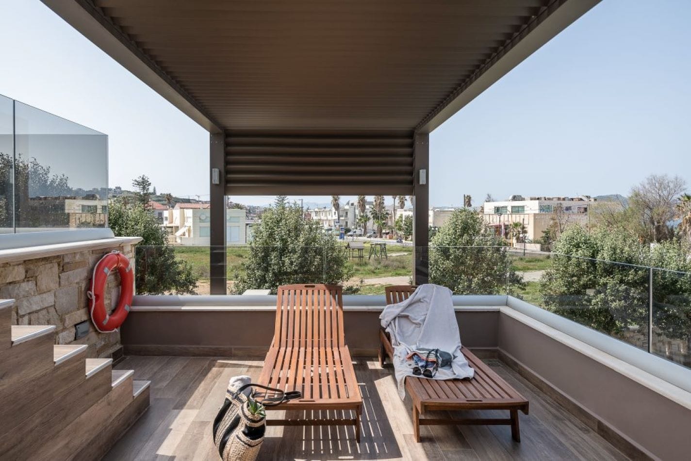 Luxury Executive Suite with Private Pool Inland View