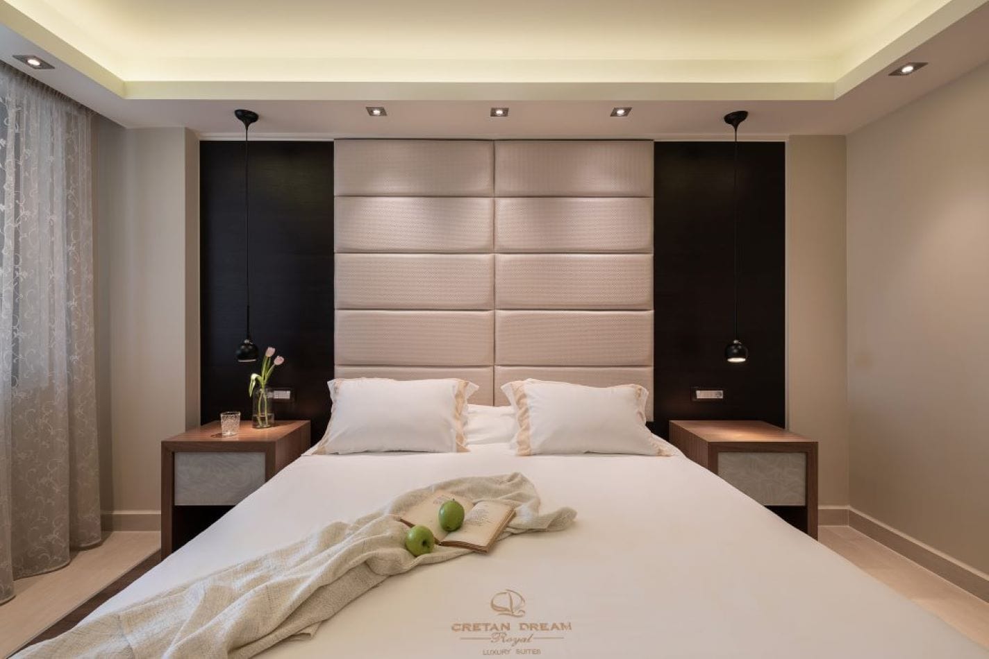 Luxury Executive Suite with Private Pool Inland View