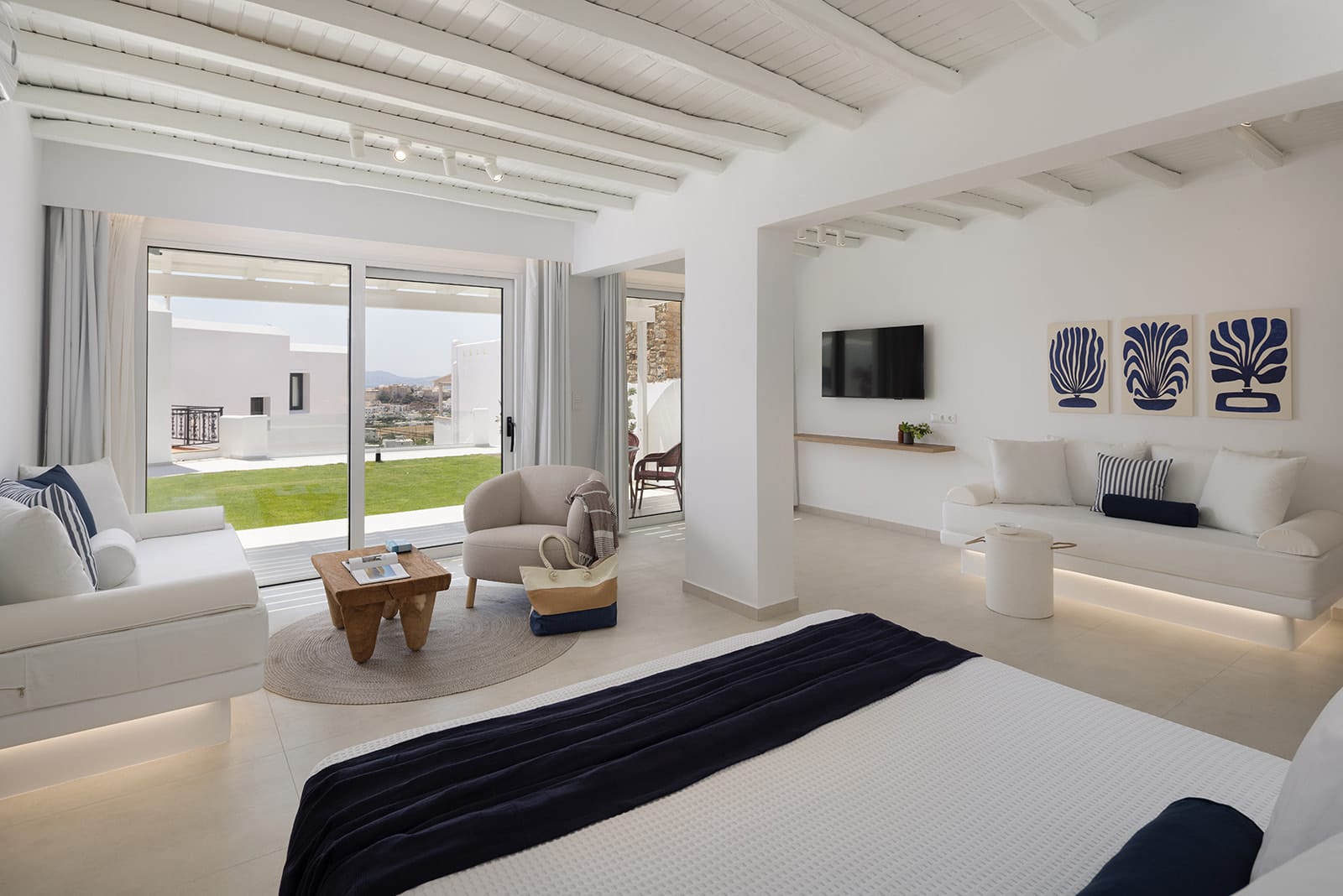 Superior Suite with Garden View