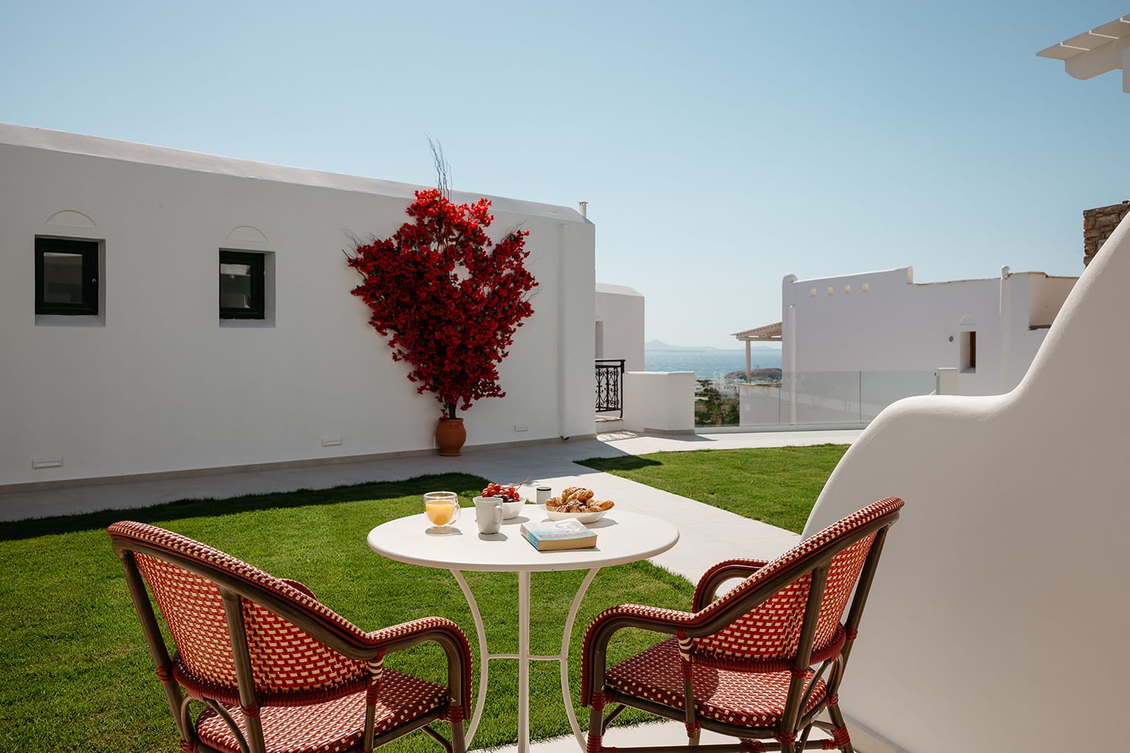 Comfort Suite with Garden View