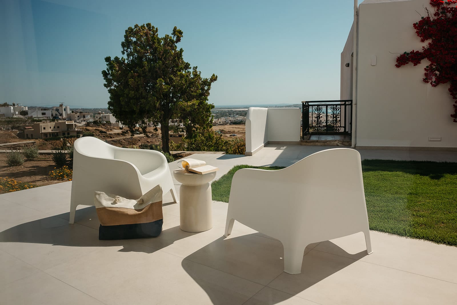 Comfort Suite with Partial Sea View