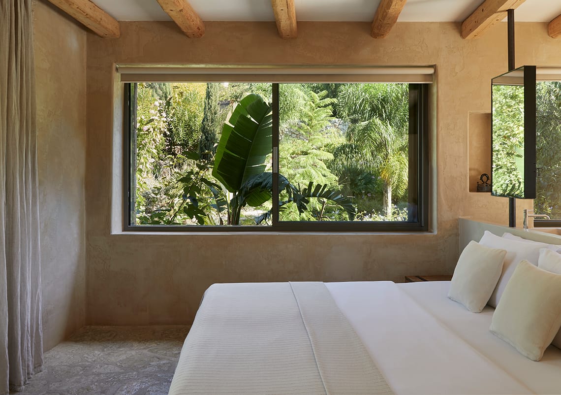 SUPERIOR RAW RETREAT (SIDE SEA VIEW)