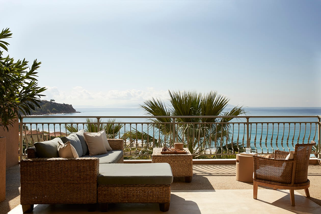 TERRACED PENTHOUSE