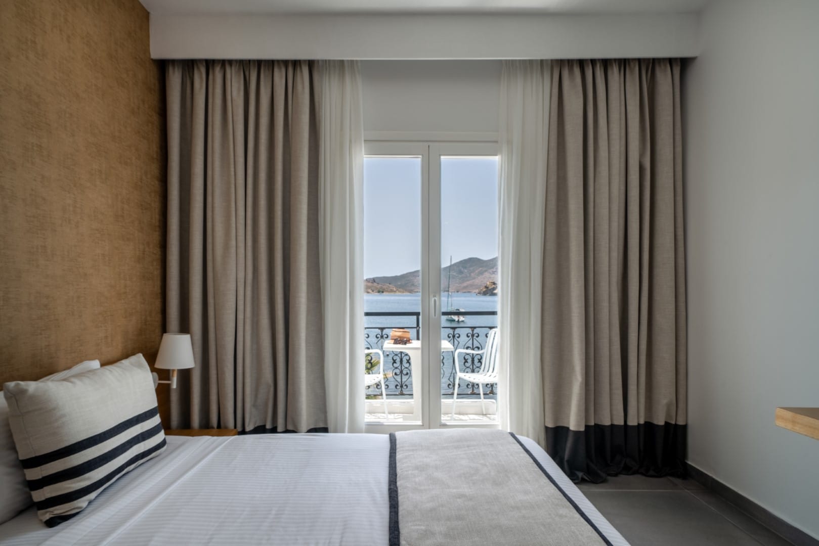 Double Standard Sea View