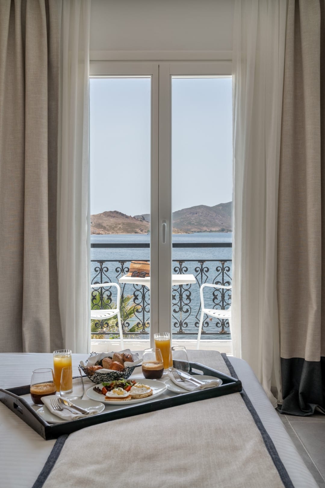 Double Standard Sea View