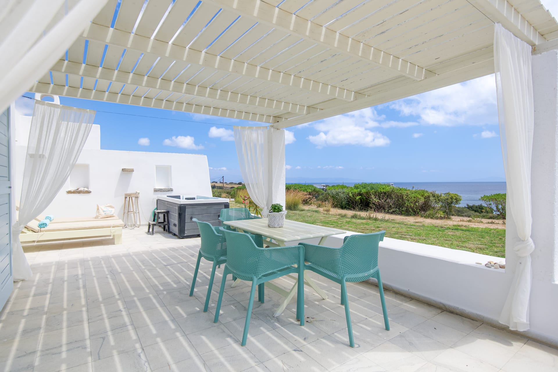 Superior Triple Sea View Apartment with Exterior Private Mini Spa