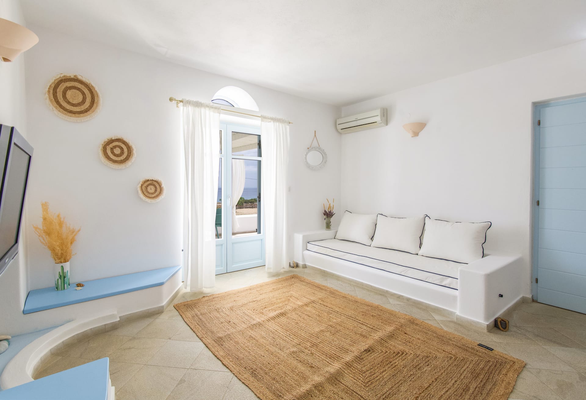 Superior Triple Sea View Apartment with Exterior Private Mini Spa