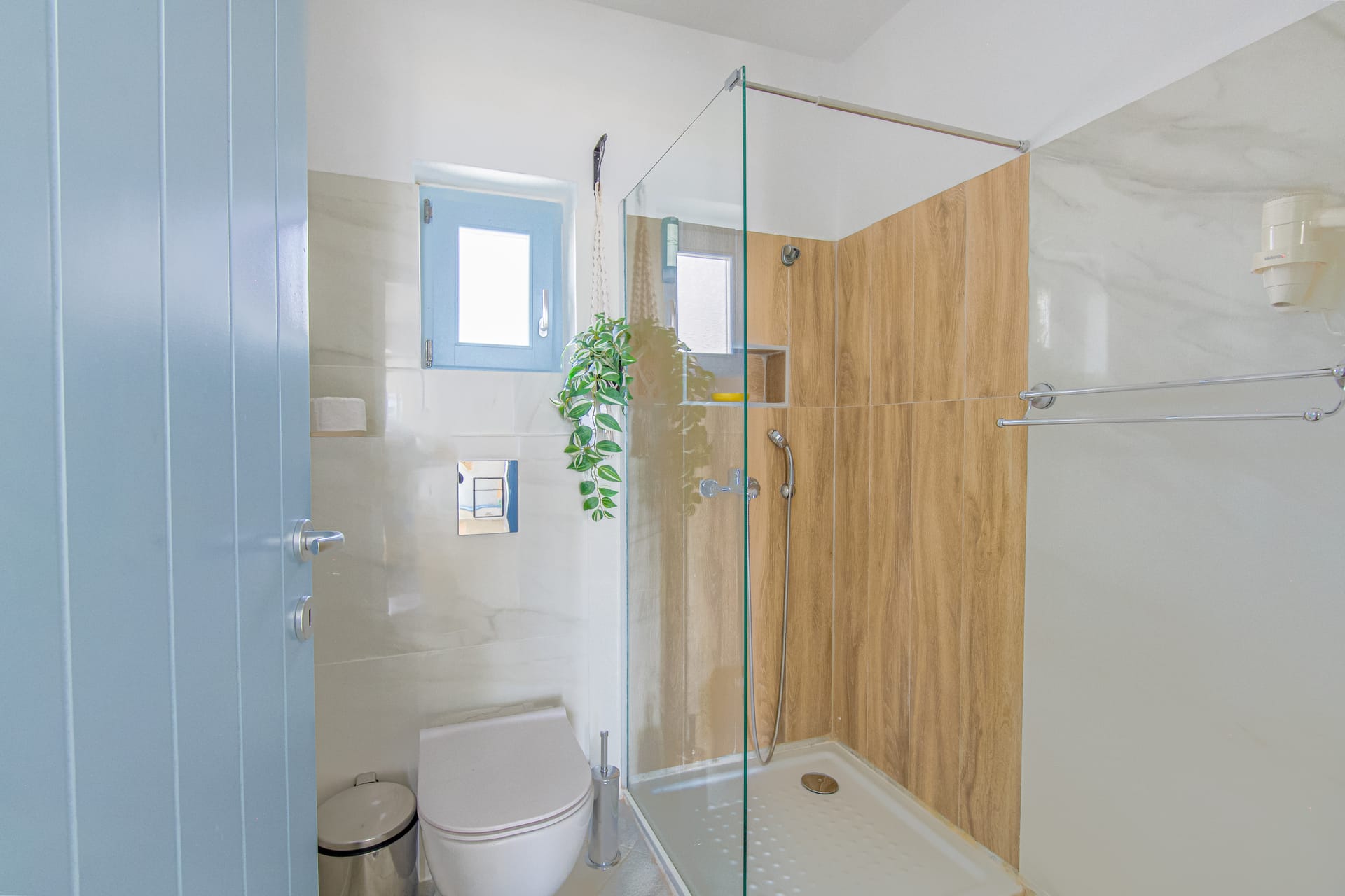 Superior Triple Sea View Apartment with Exterior Private Mini Spa