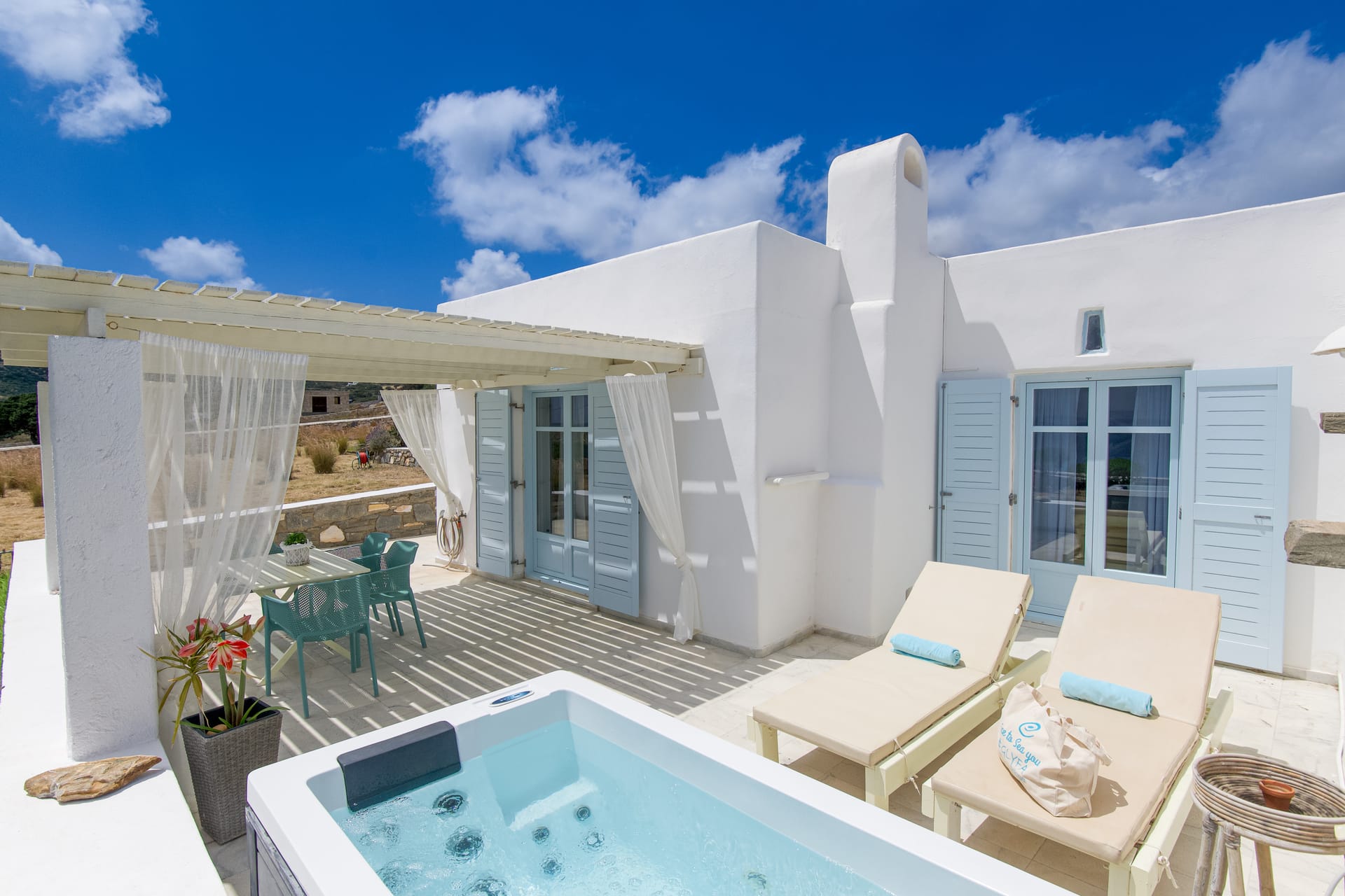 Superior Triple Sea View Apartment with Exterior Private Mini Spa