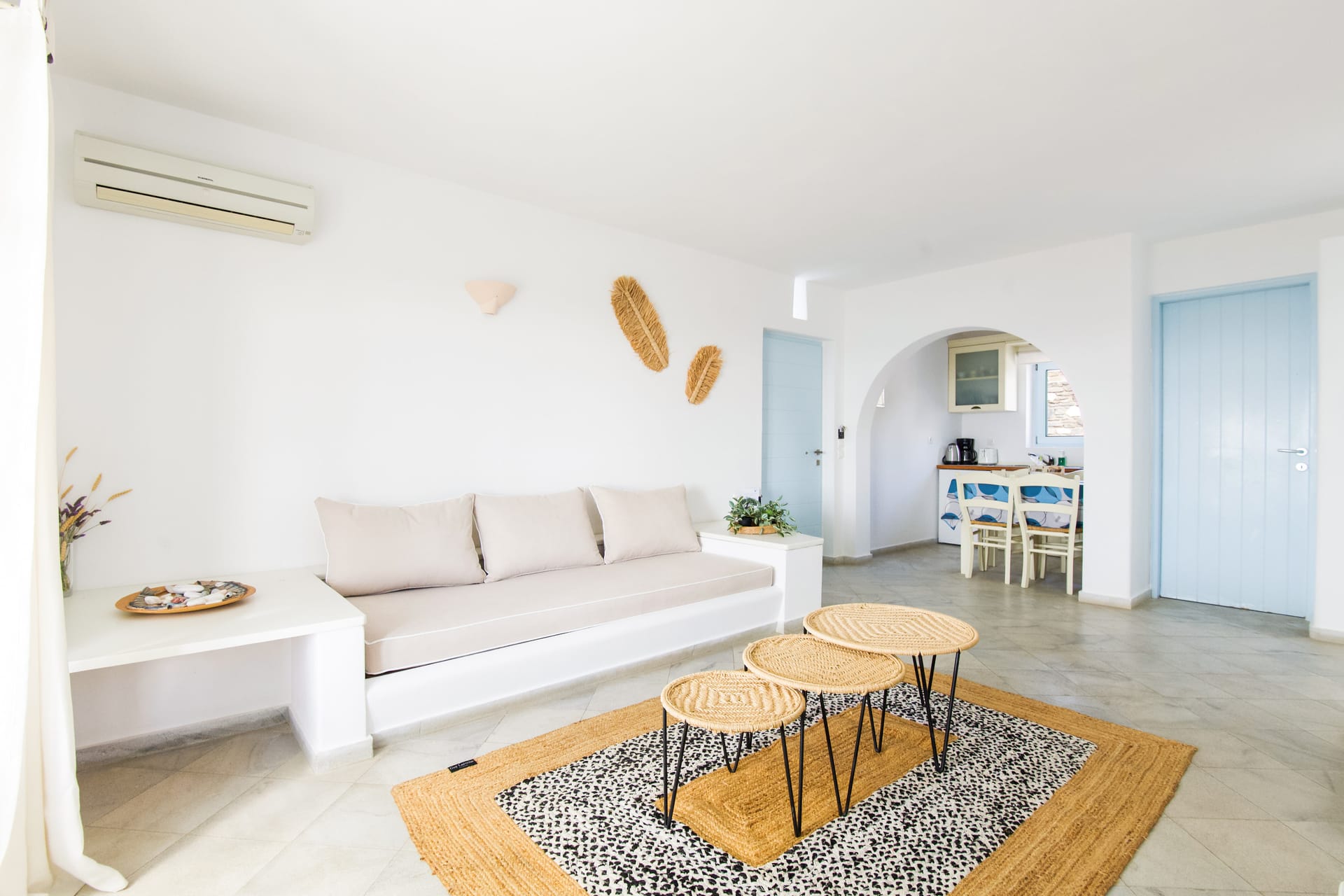 Deluxe Triple Sea View Apartment