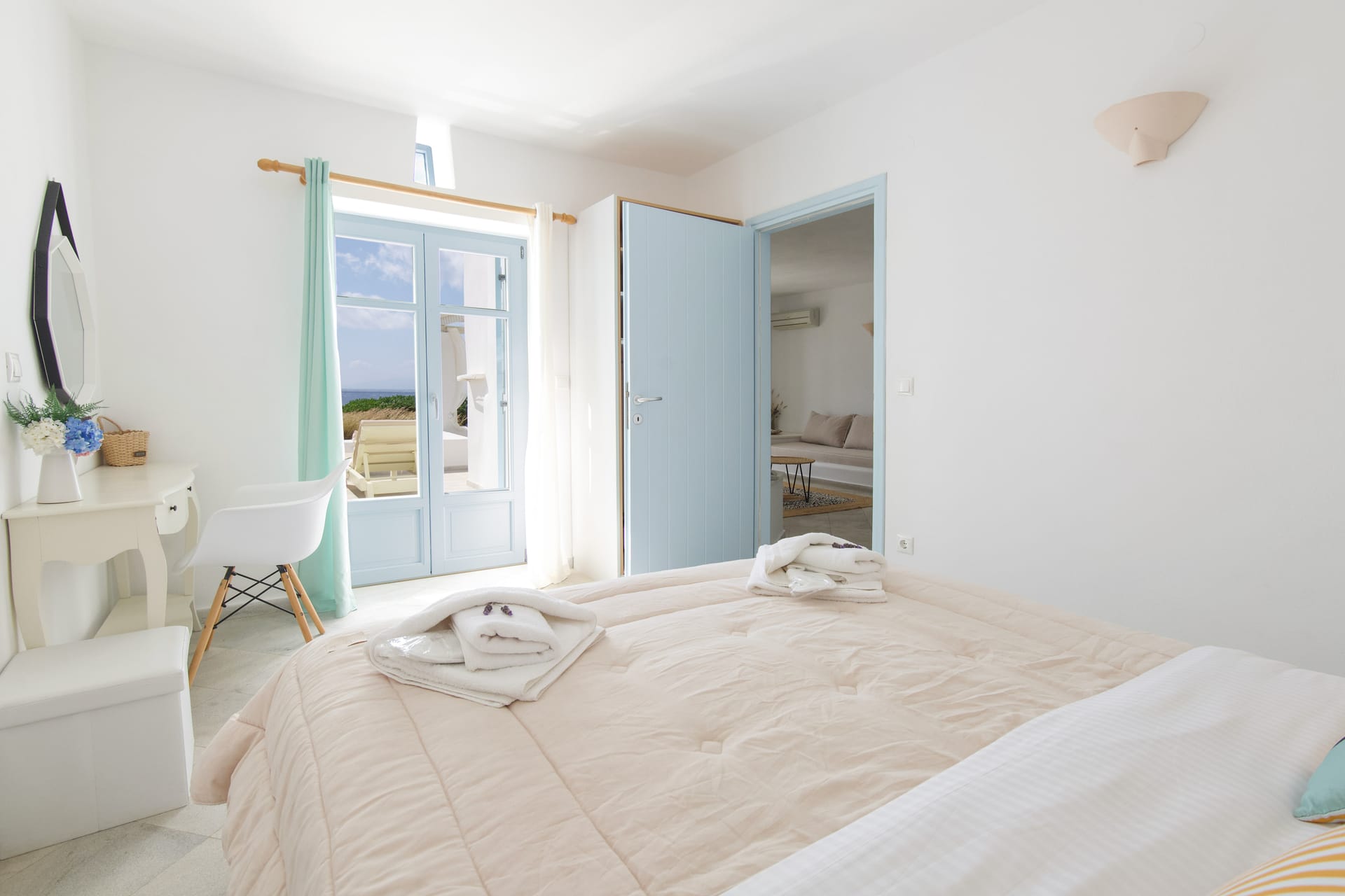 Deluxe Triple Sea View Apartment