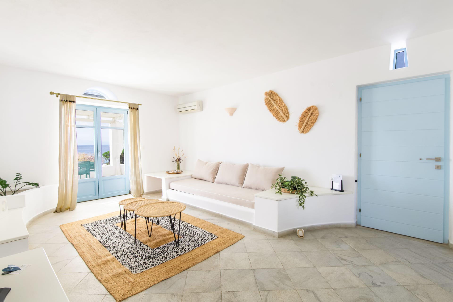Deluxe Triple Sea View Apartment